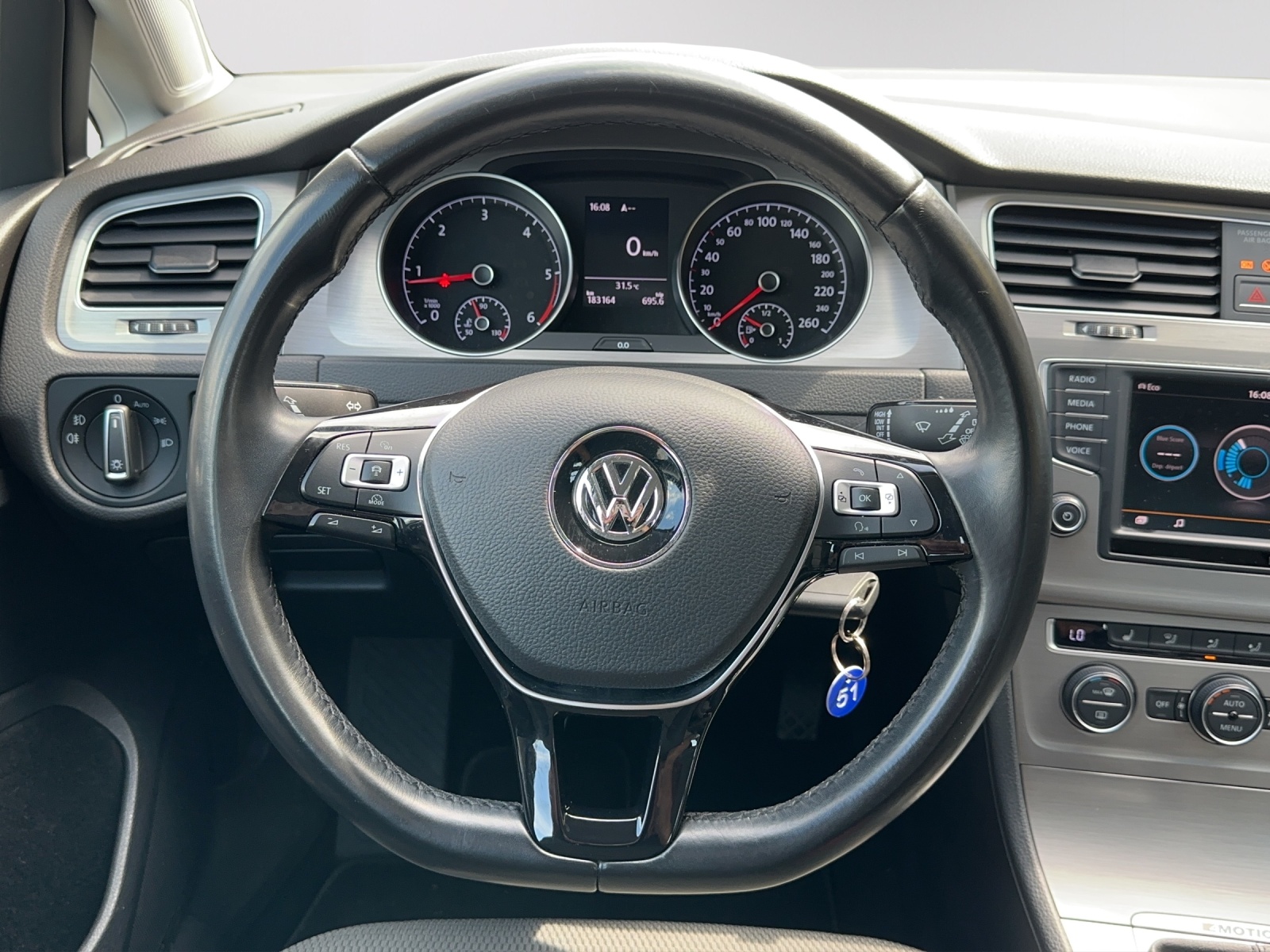VW Golf Variant 1.6 TDI Comfortline 4Motion-image-9