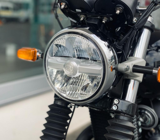 ROYAL ENFIELD Interceptor 650 Custom Black Ray-image-15