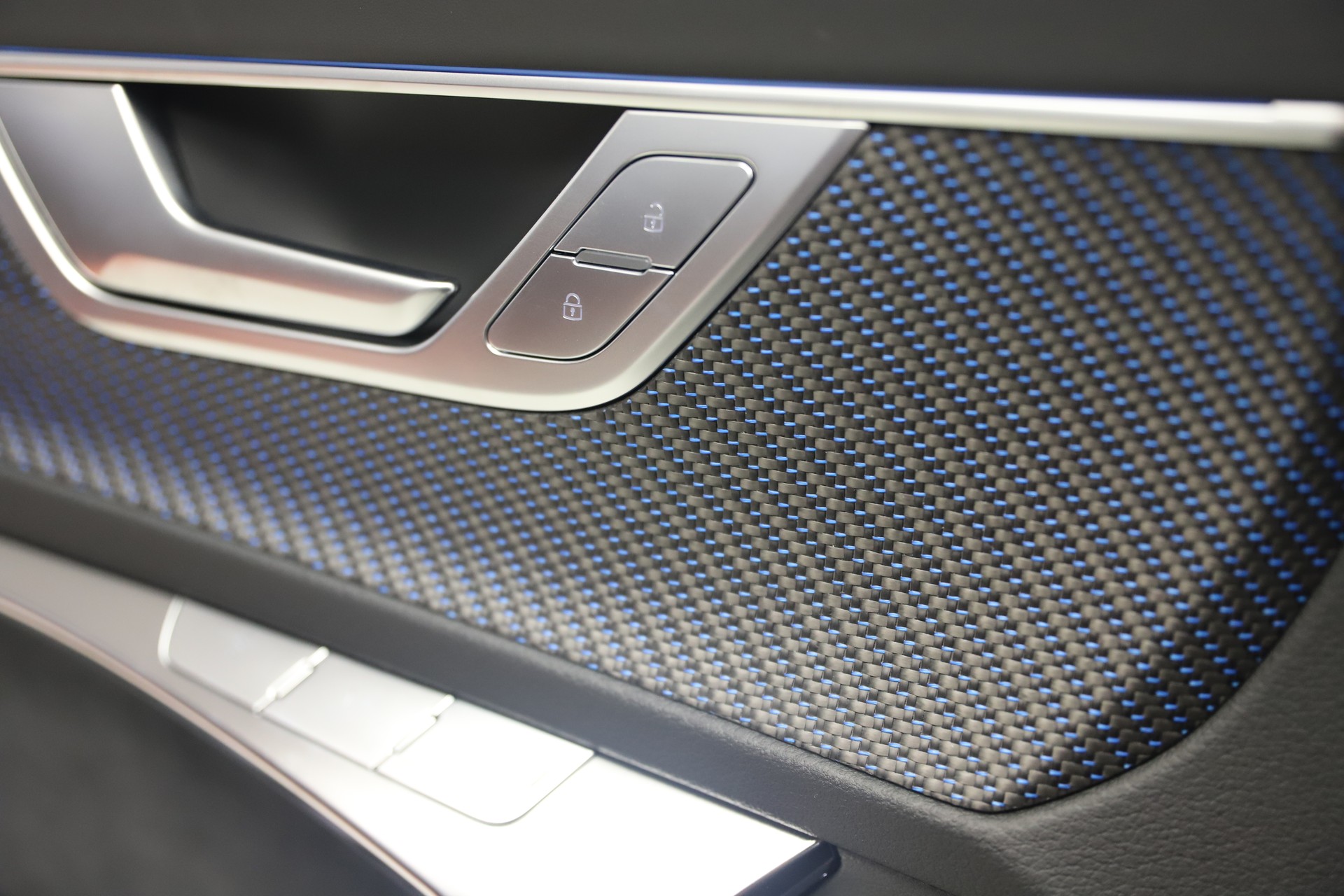 AUDI RS6 Avant 4.0 TFSI V8 Performance quattro-image-13