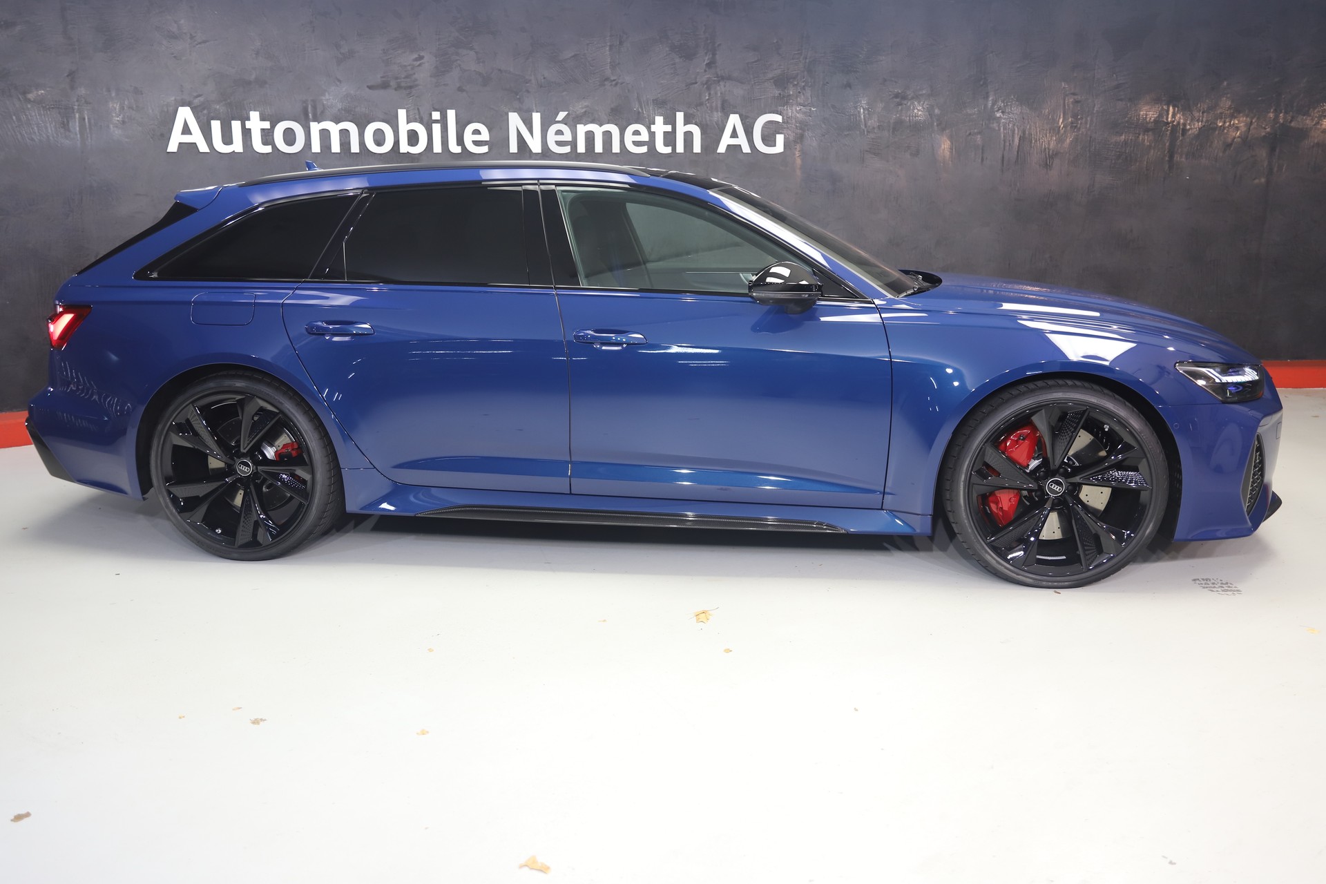 AUDI RS6 Avant 4.0 TFSI V8 Performance quattro-showroom-element-1