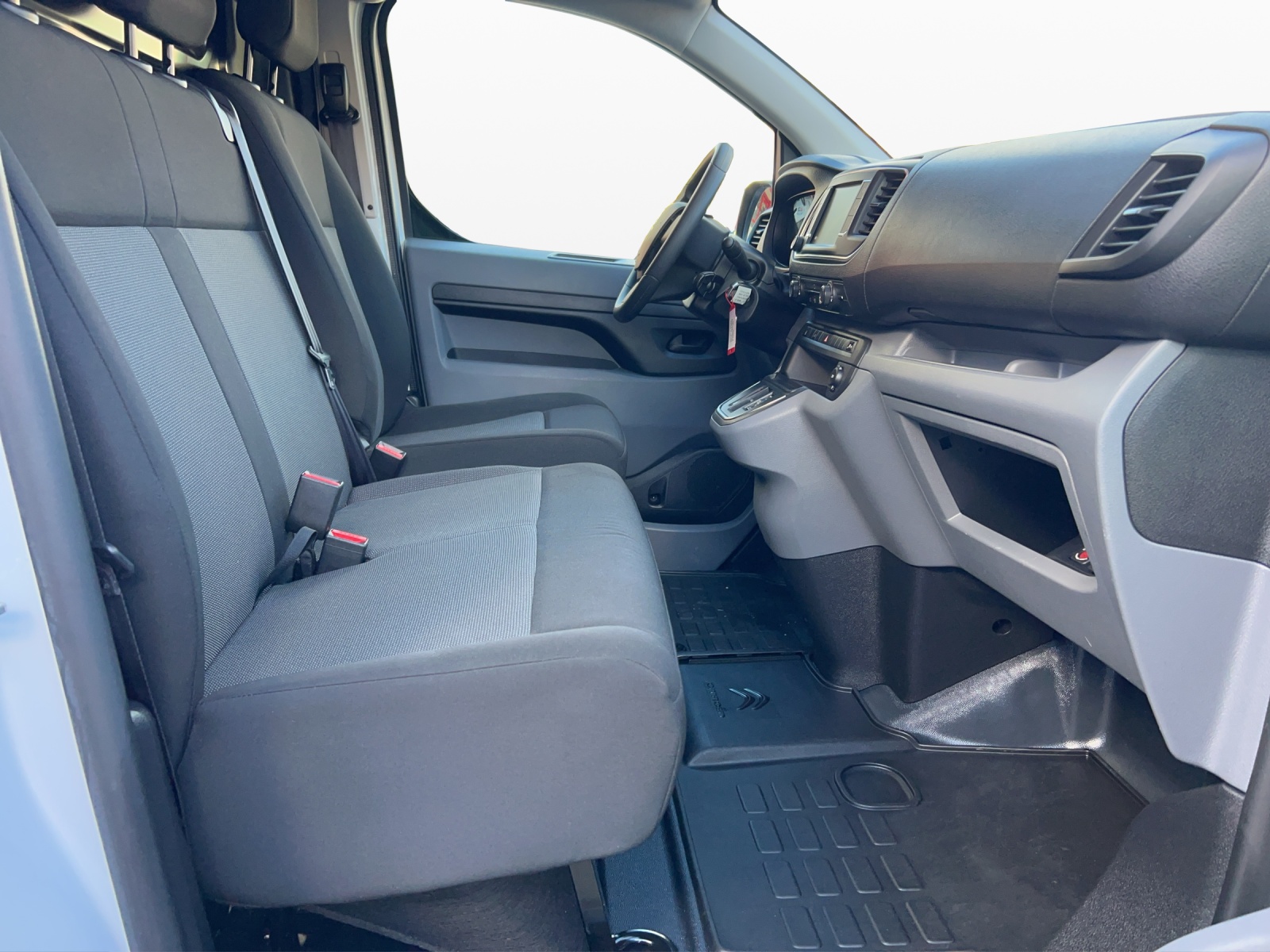 CITROEN e-Jumpy M Club 75kWh-image-14