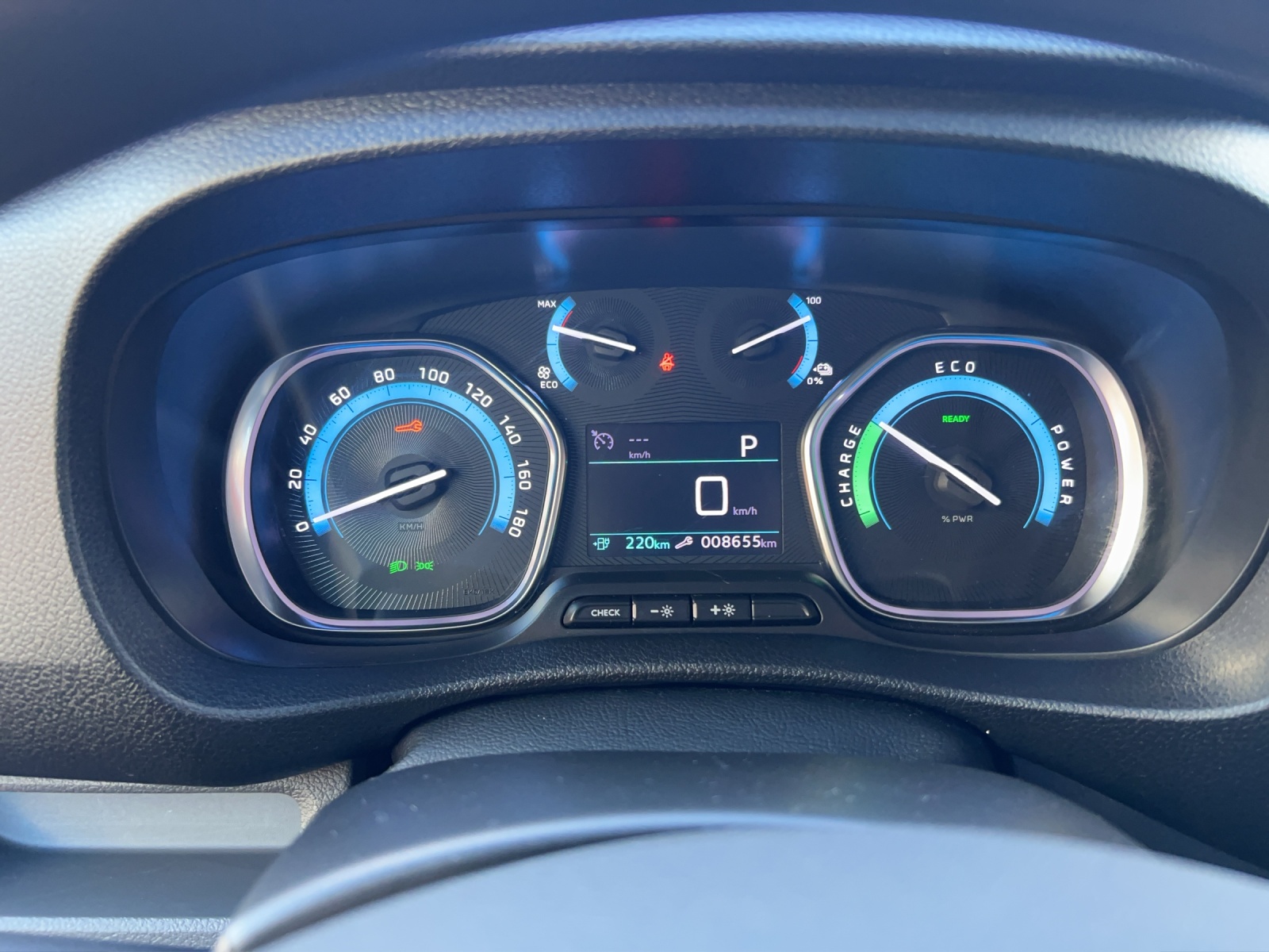 CITROEN e-Jumpy M Club 75kWh-image-13