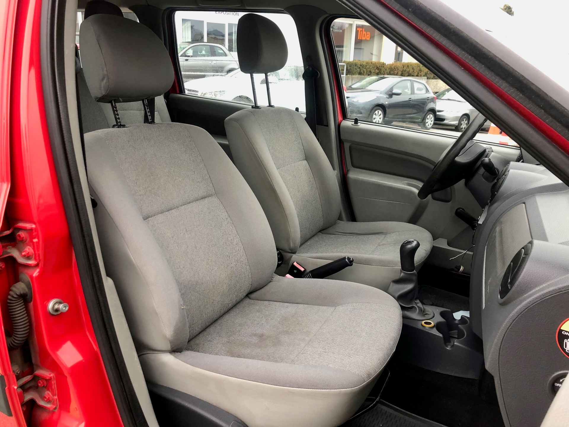 DACIA Logan 1.6 Ambiance-image-12