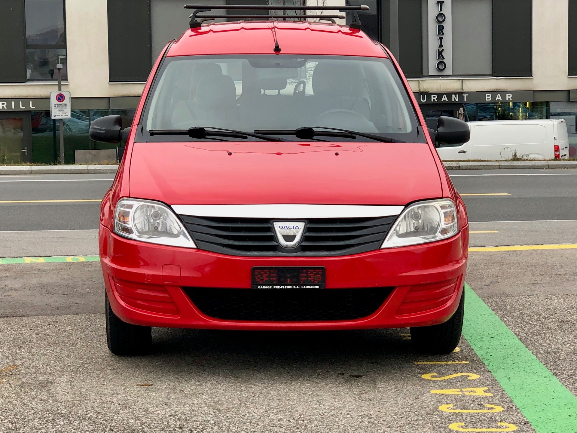 DACIA Logan 1.6 Ambiance-image-1