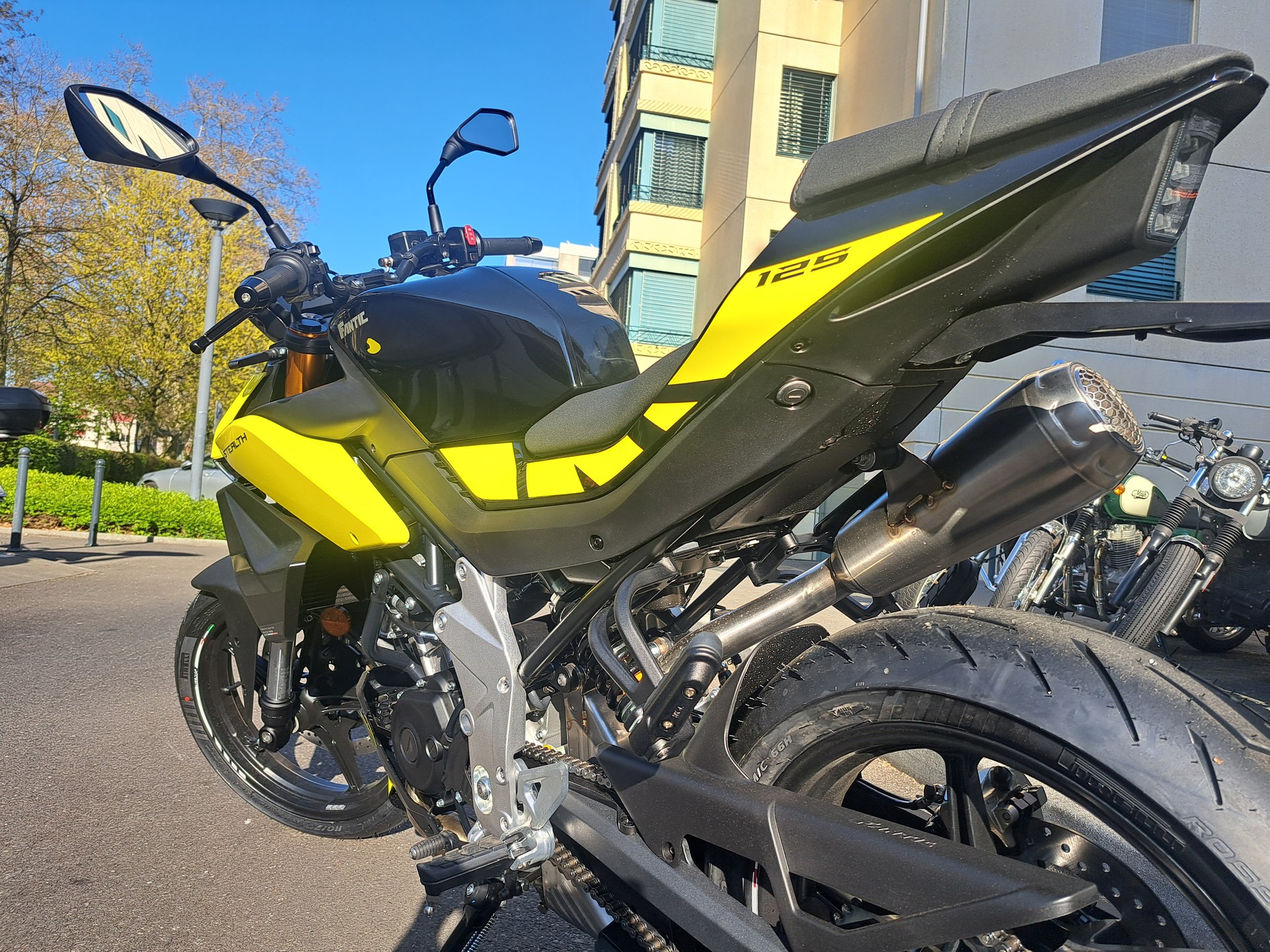 FANTIC STEALTH 125 livraison dans toute la suisse-image-2