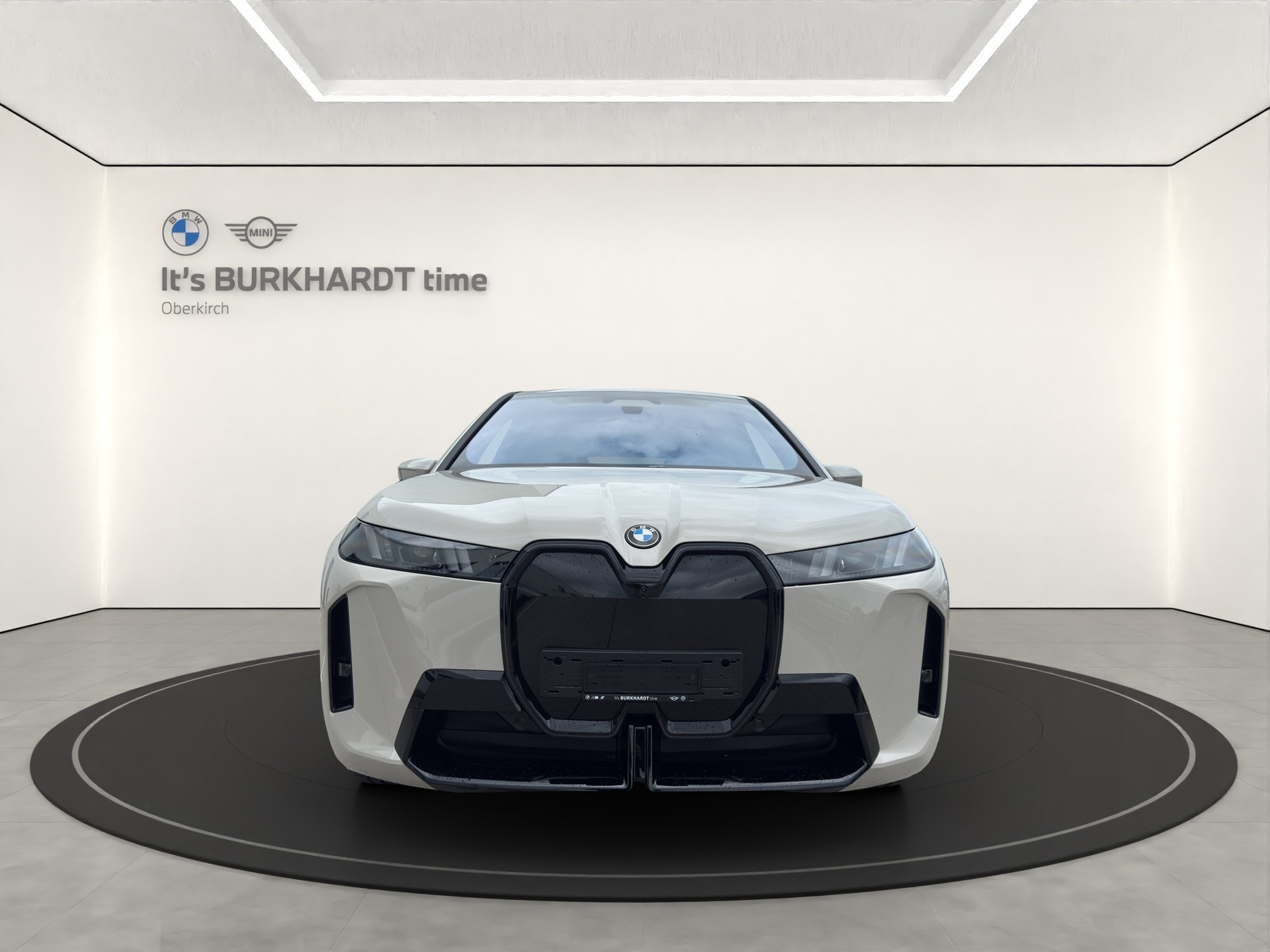 BMW iX xDrive60 M Sport Pro-image-8
