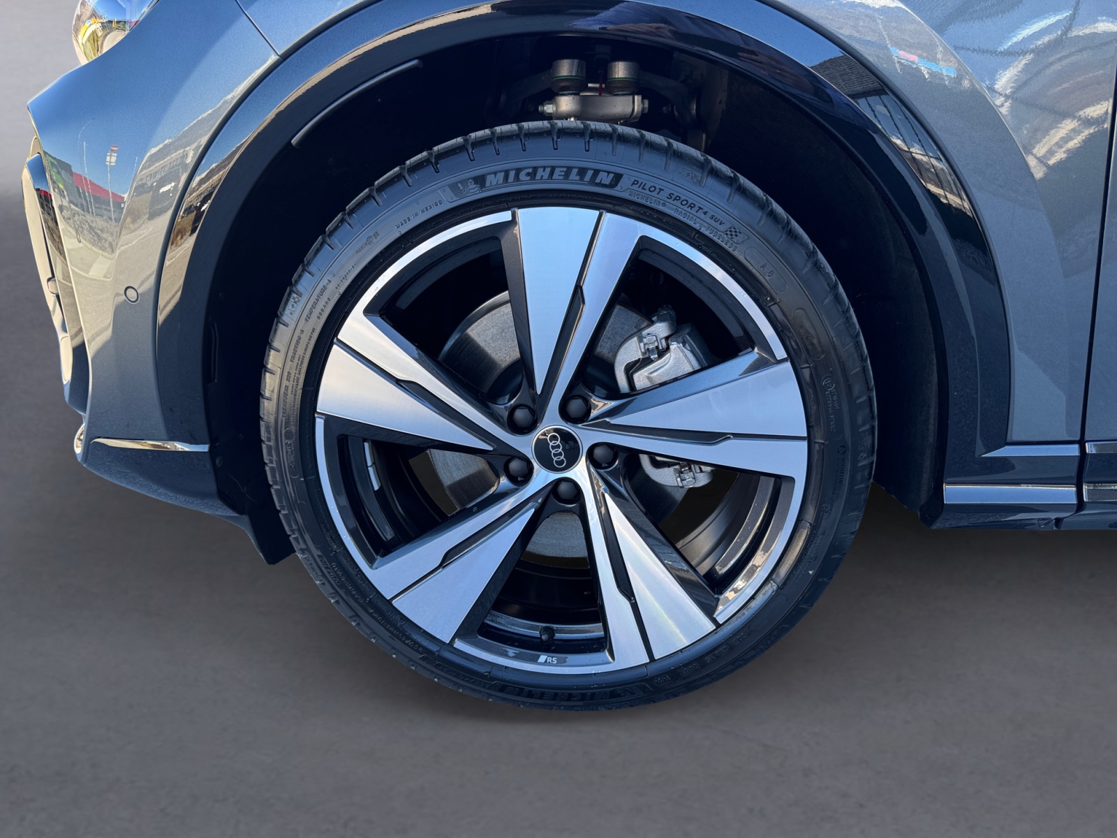 AUDI Q5 TDI quattro 150 kW S-tronic-image-13