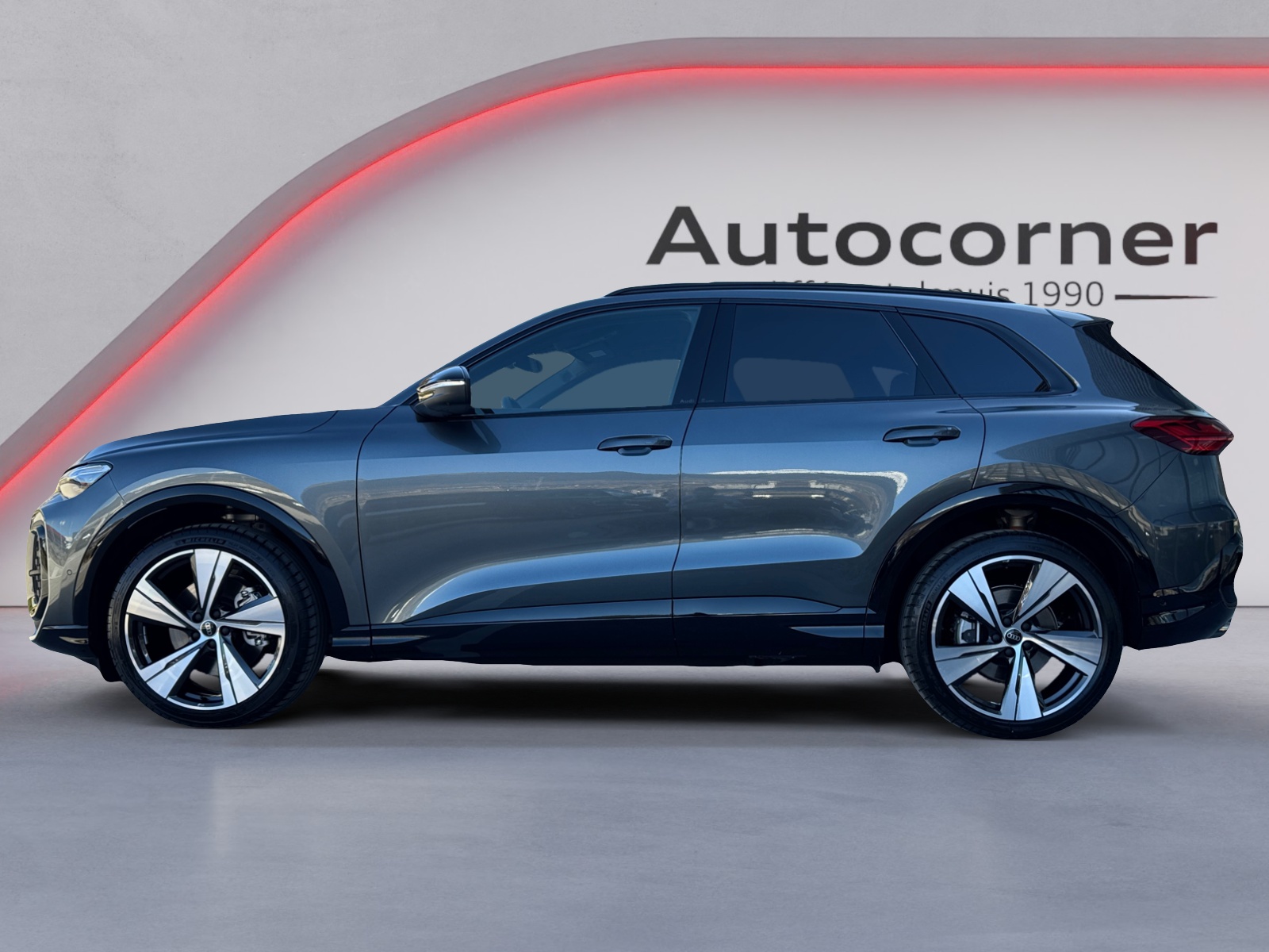 AUDI Q5 TDI quattro 150 kW S-tronic-showroom-element-1