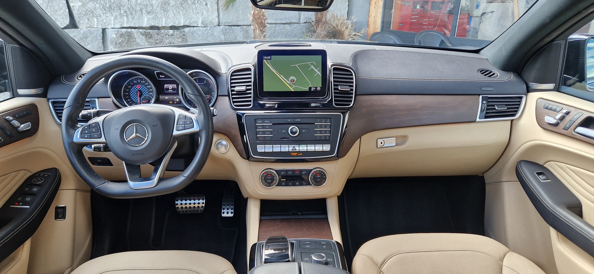 MERCEDES-BENZ GLE Coupé 43 AMG 4Matic 9G-Tronic-image-10