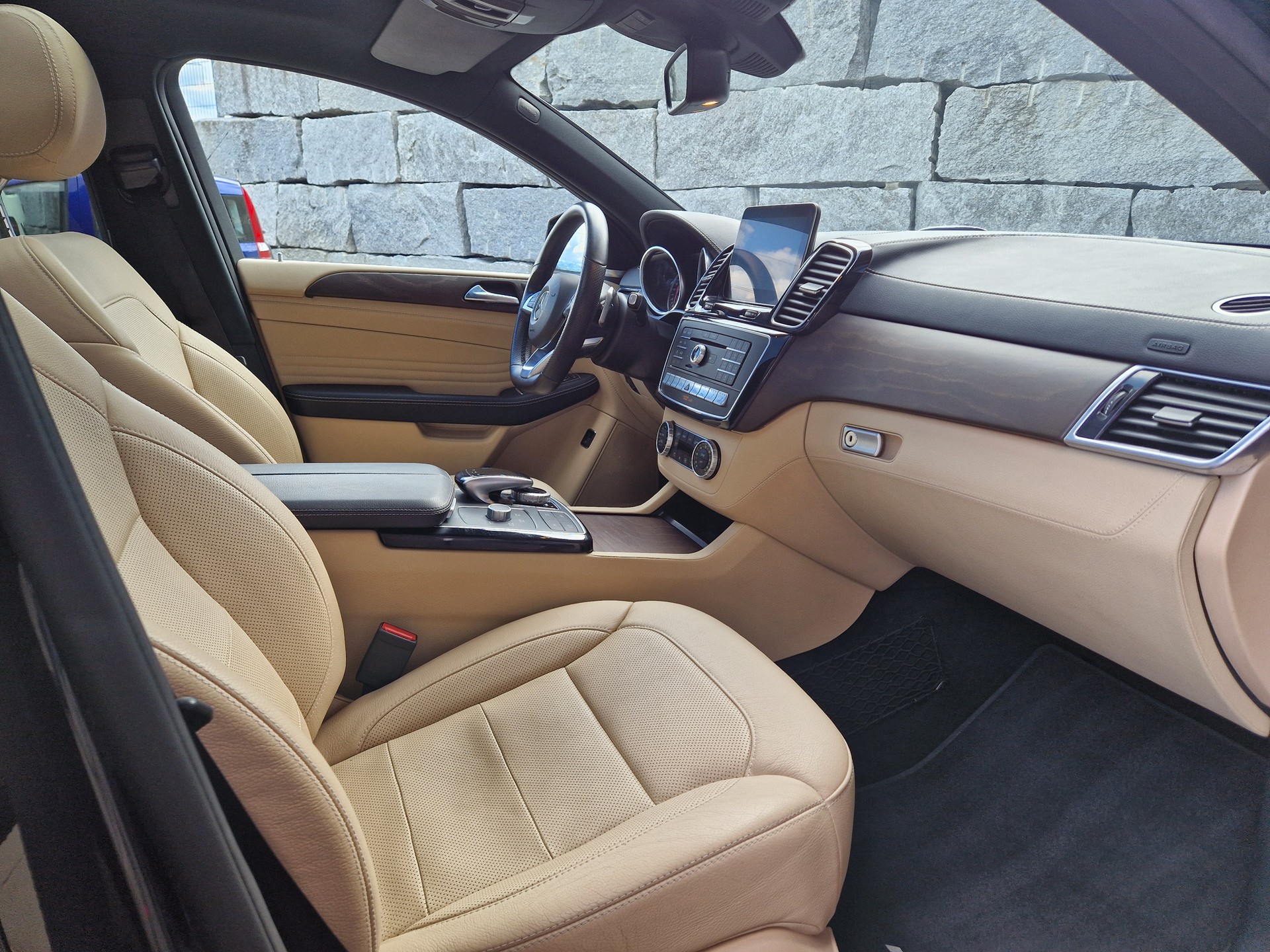 MERCEDES-BENZ GLE Coupé 43 AMG 4Matic 9G-Tronic-image-9