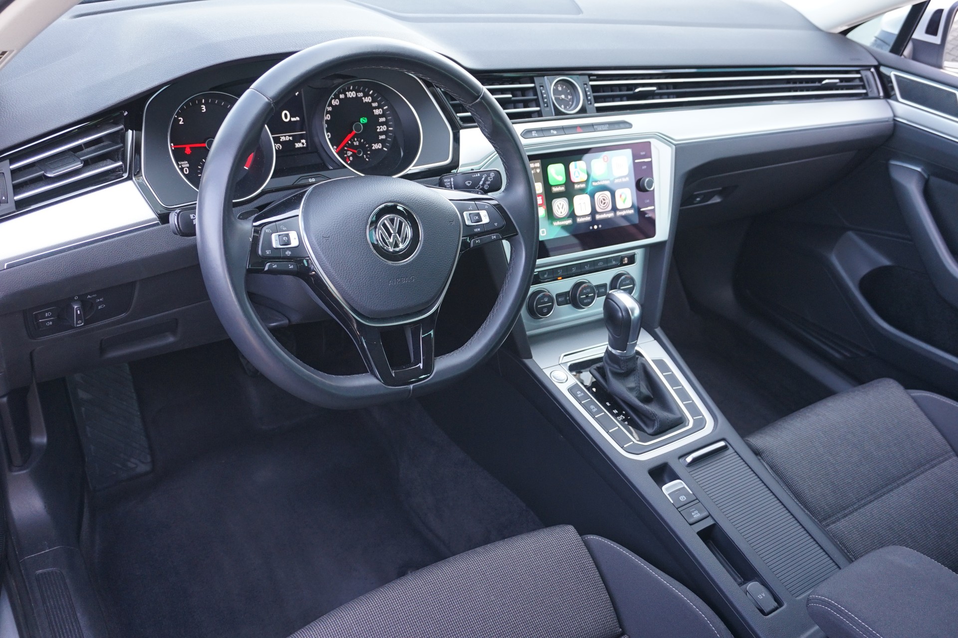 VW Passat 1.6 TDI Comfort-image-13