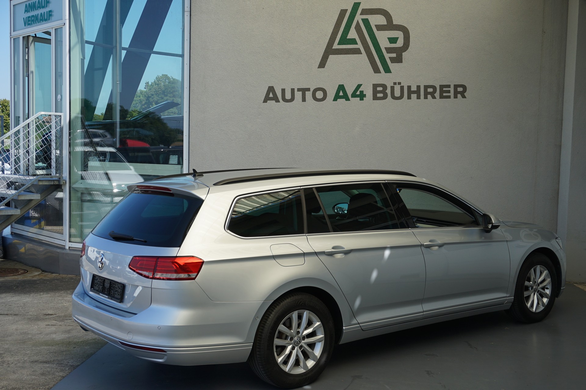 VW Passat 1.6 TDI Comfort-image-7