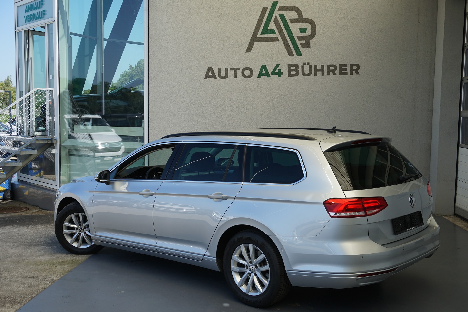 VW Passat 1.6 TDI Comfort-image-5