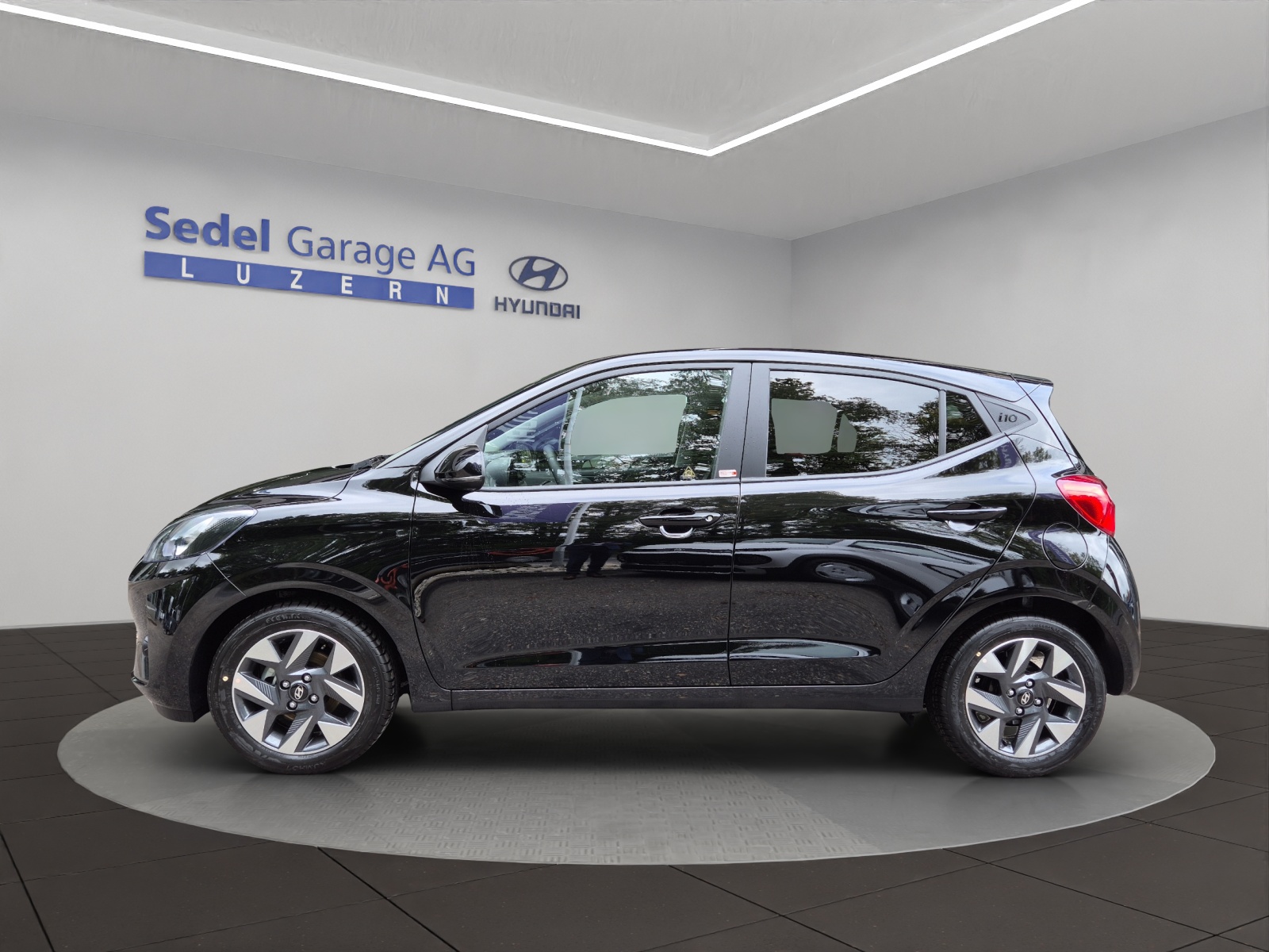 HYUNDAI i10 1.2 Amplia-image-2