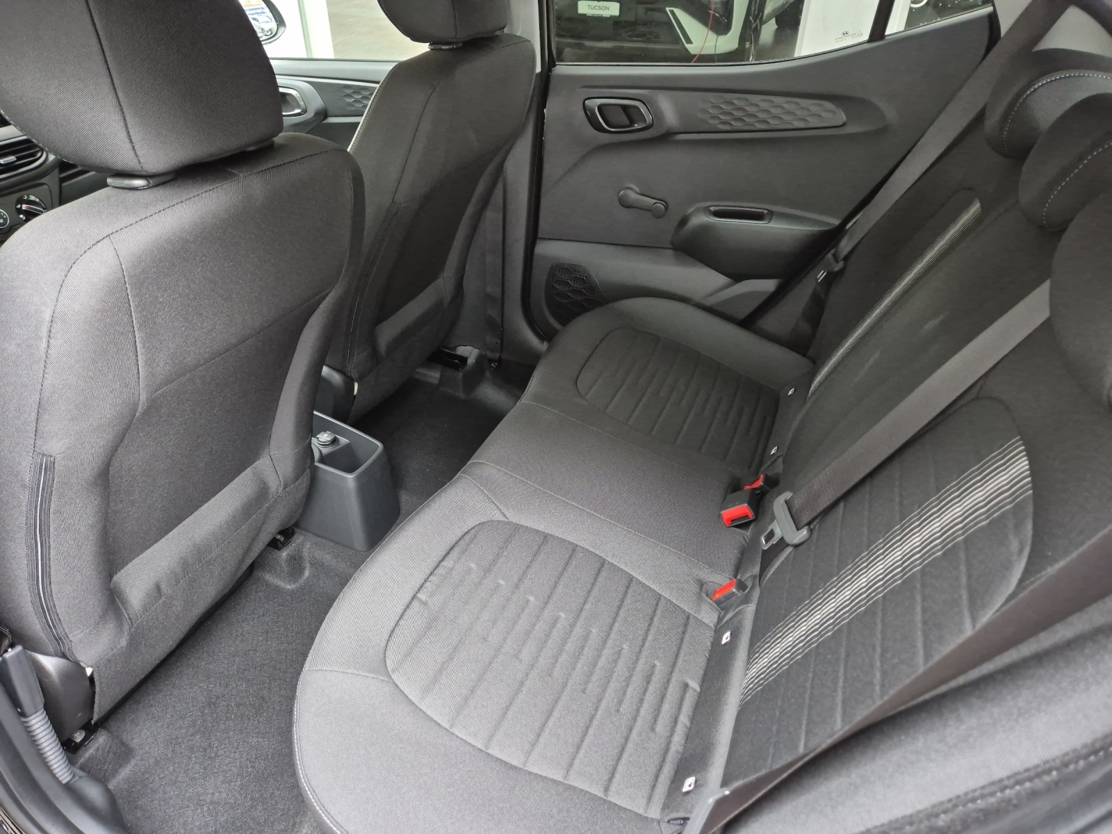 HYUNDAI i10 1.2 Amplia-image-8
