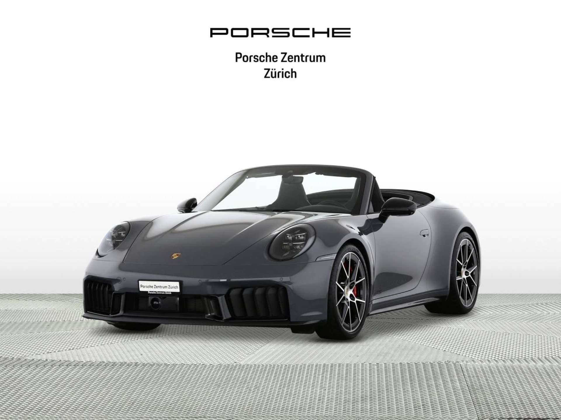 PORSCHE 911 Carrera 4 GTS Cabriolet-image-0
