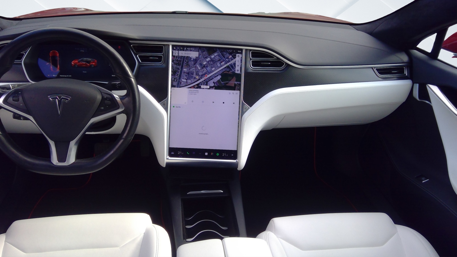 TESLA Model S 75 D-image-3