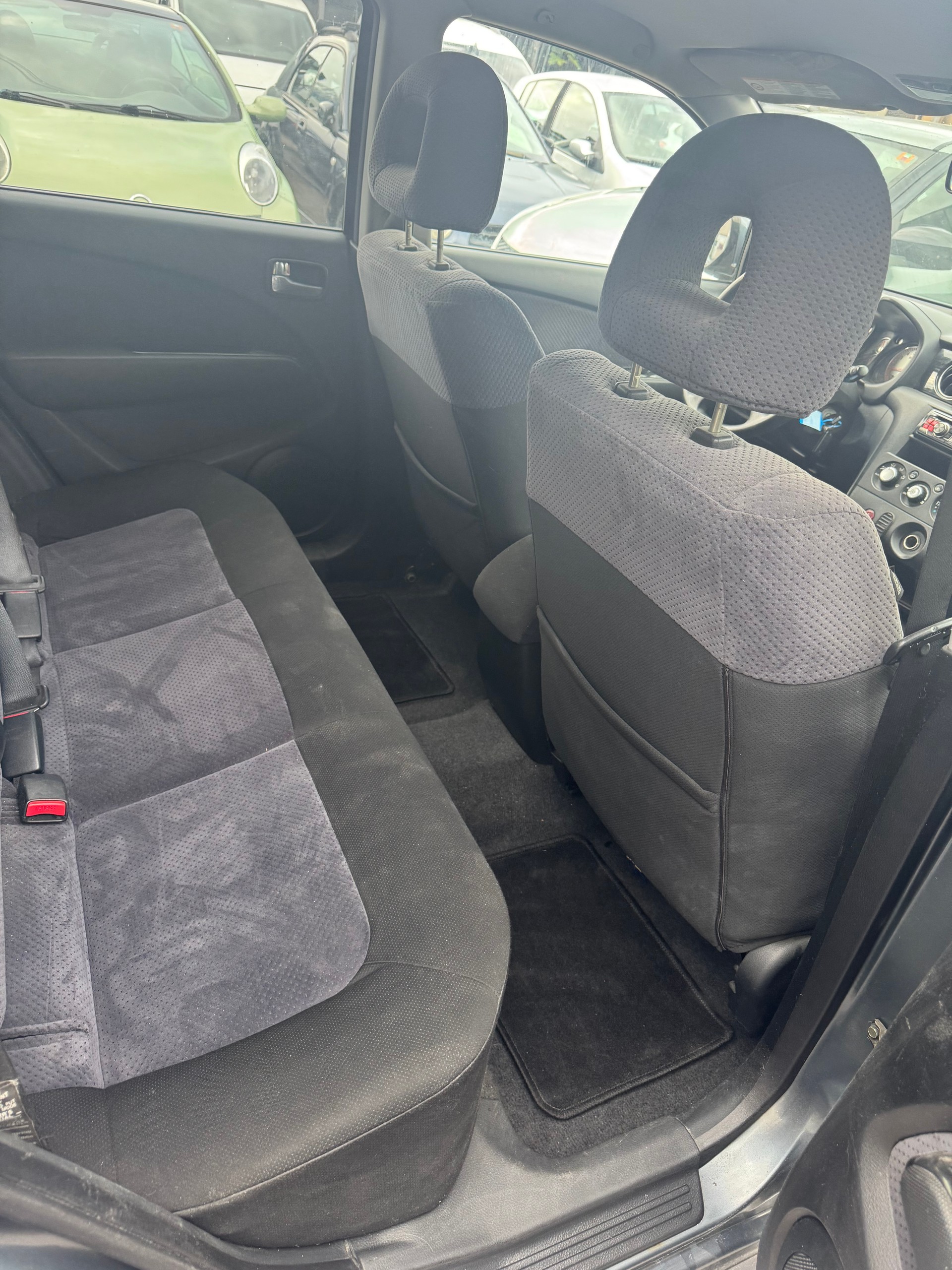 MITSUBISHI Outlander 2.4 16V Sport-image-12