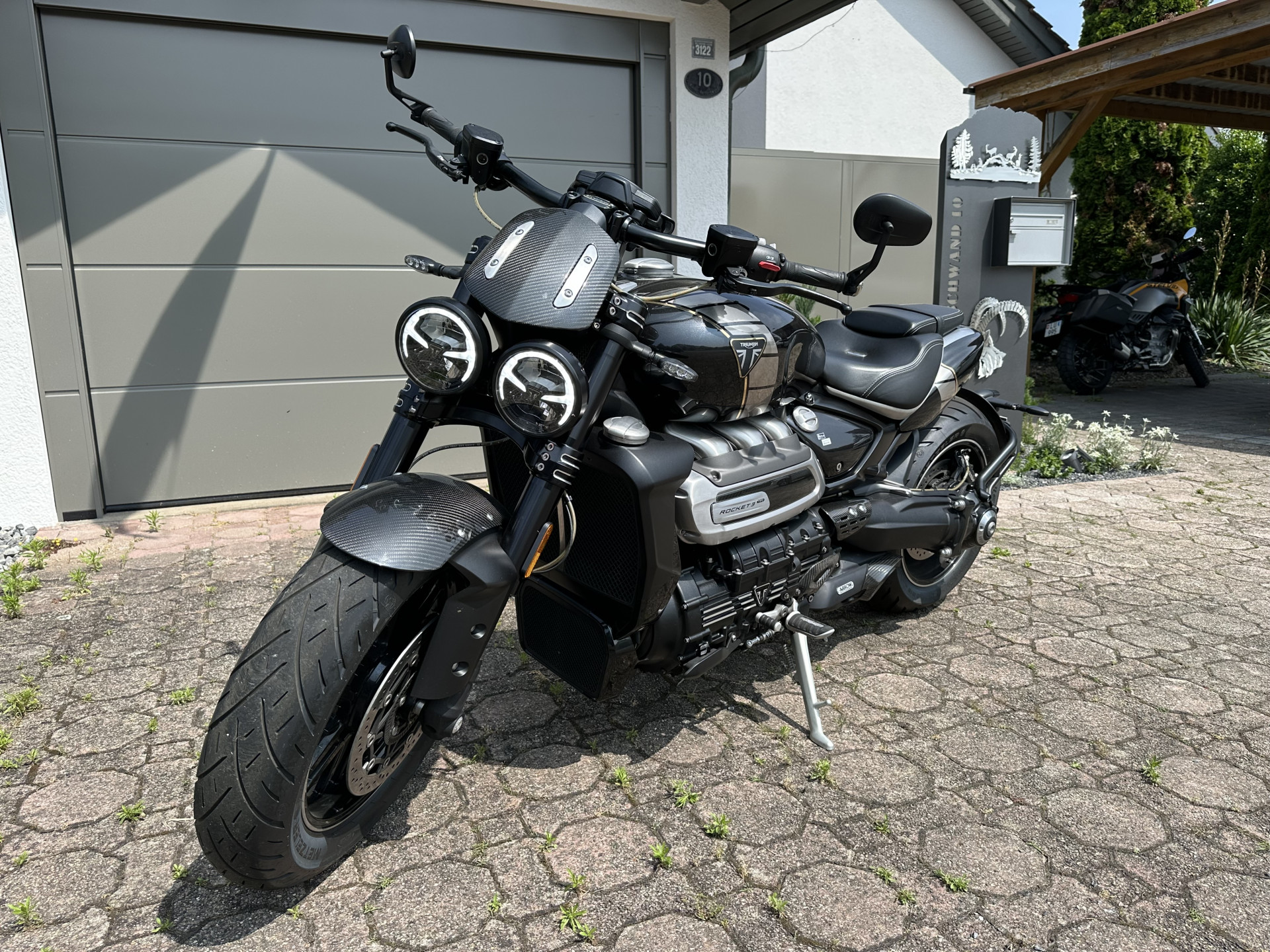 TRIUMPH Rocket 3 TFC-showroom-element-1