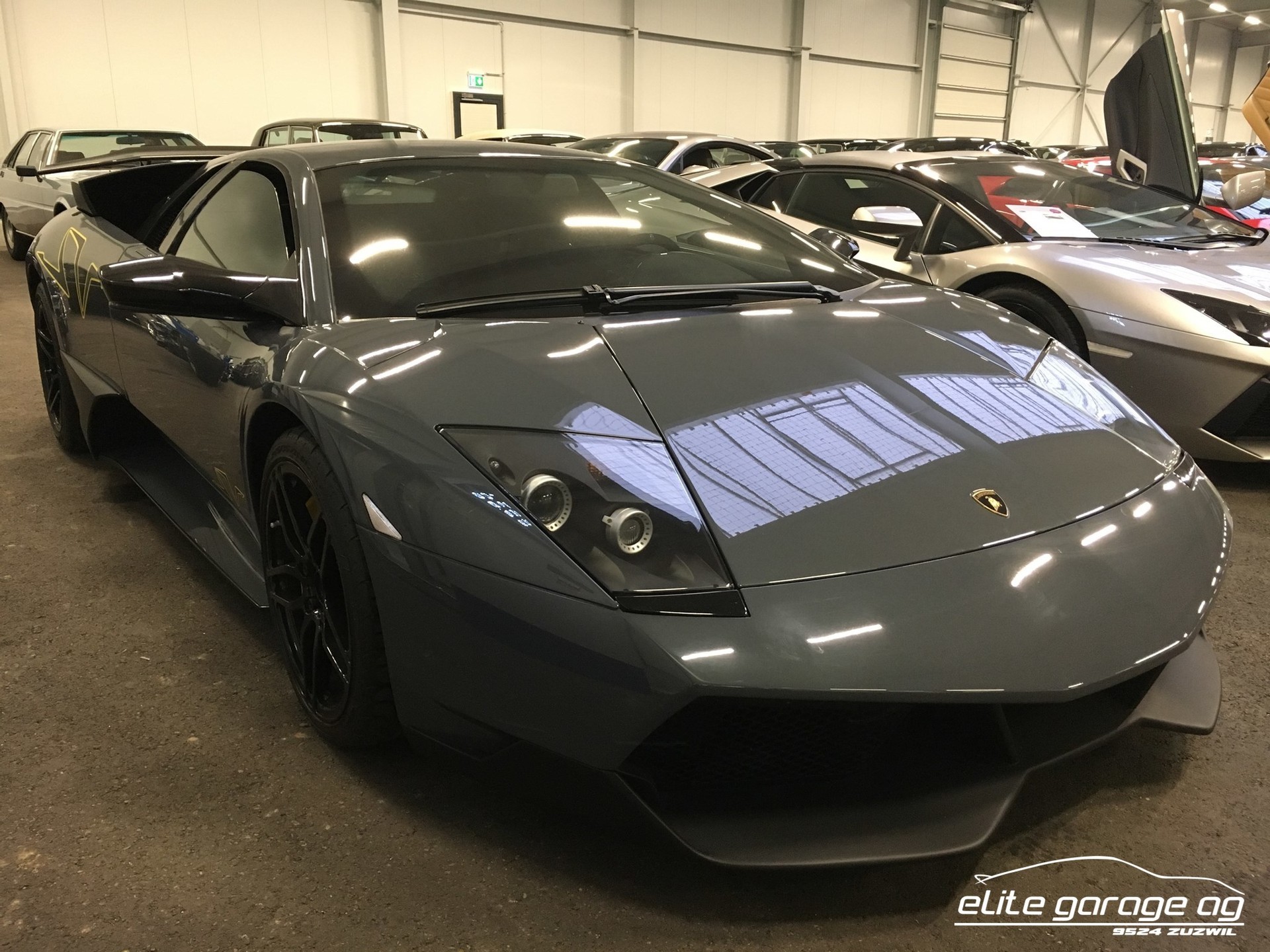 LAMBORGHINI Murciélago LP670-4 SV Cpé-image-5