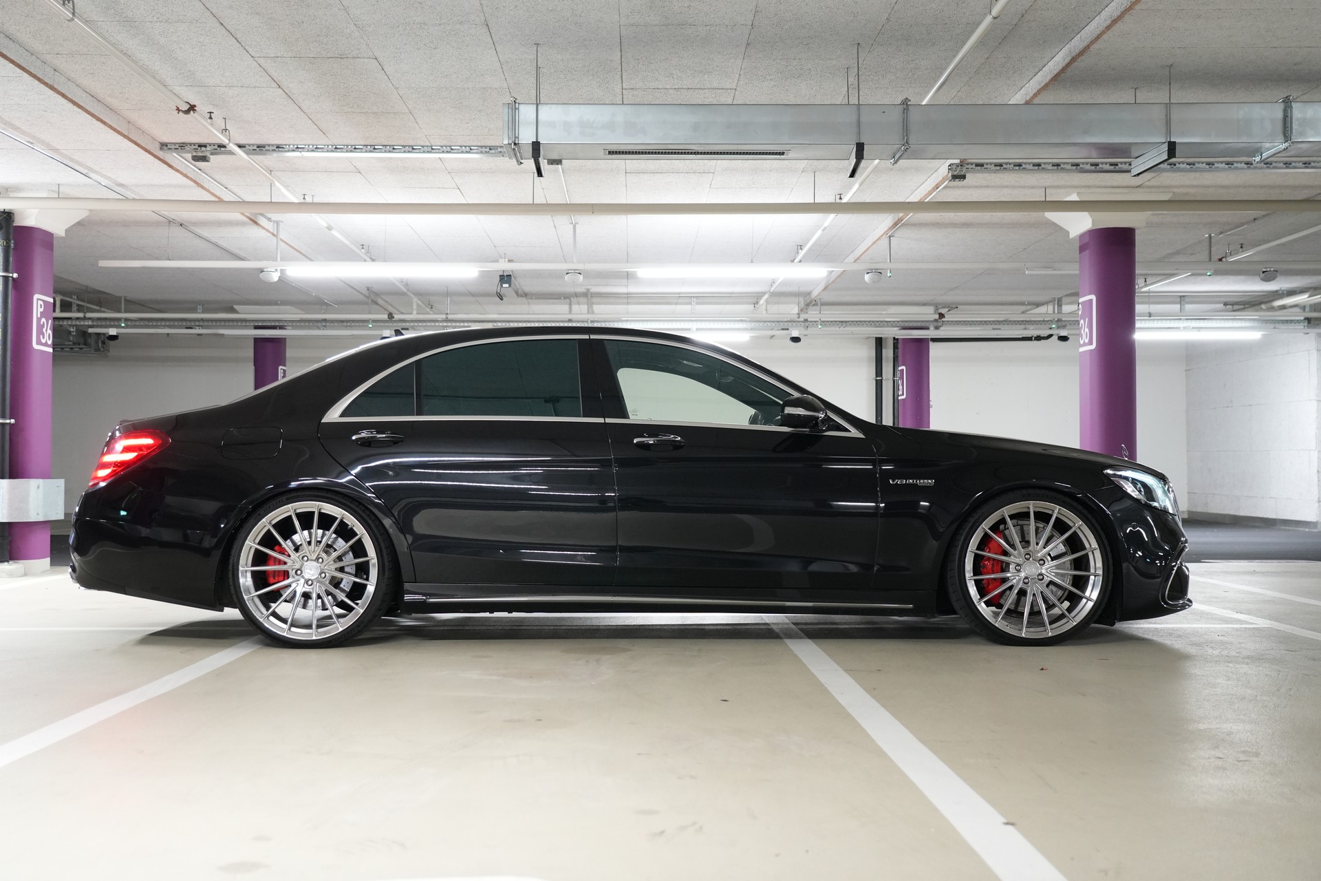 MERCEDES-BENZ S 63 AMG L 4Matic+ 9G-Tronic-image-4