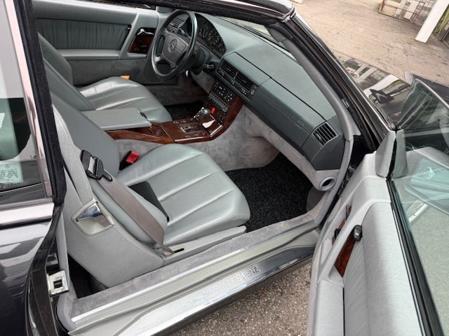MERCEDES-BENZ SL 600 Automatic-image-11