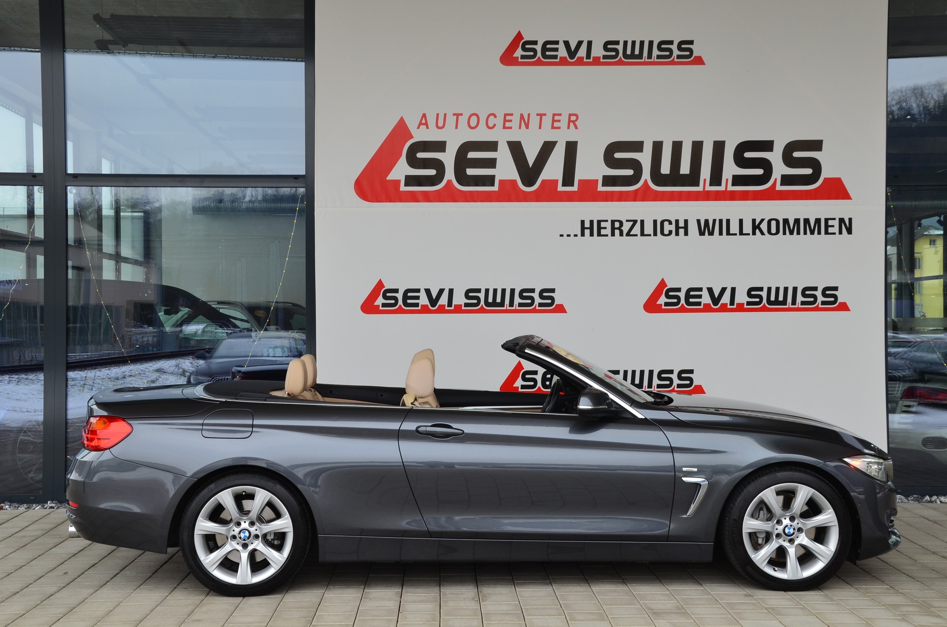 BMW 435i Cabriolet Luxury Line Steptronic-image-4