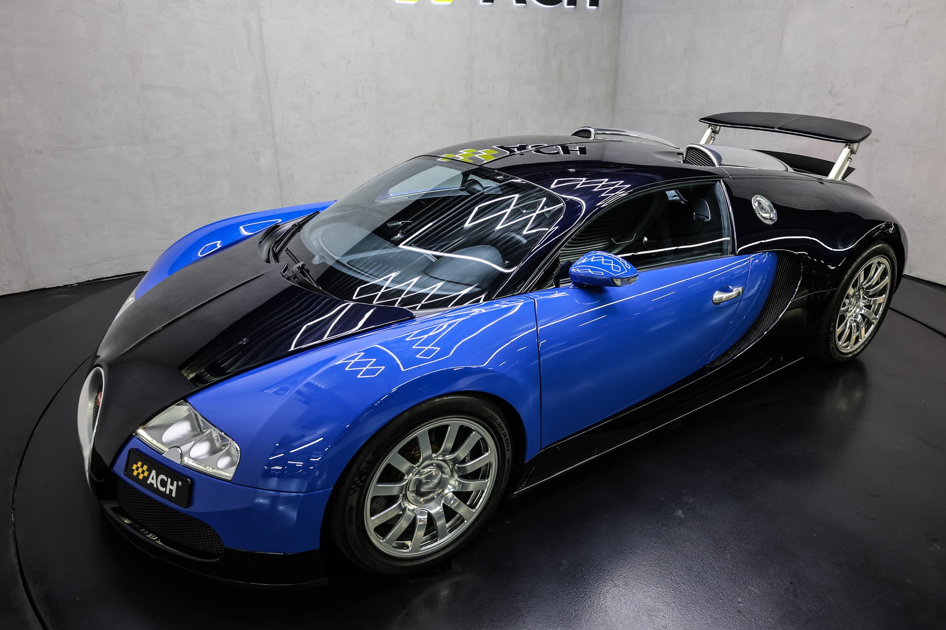 BUGATTI VEYRON 16.4-image-26