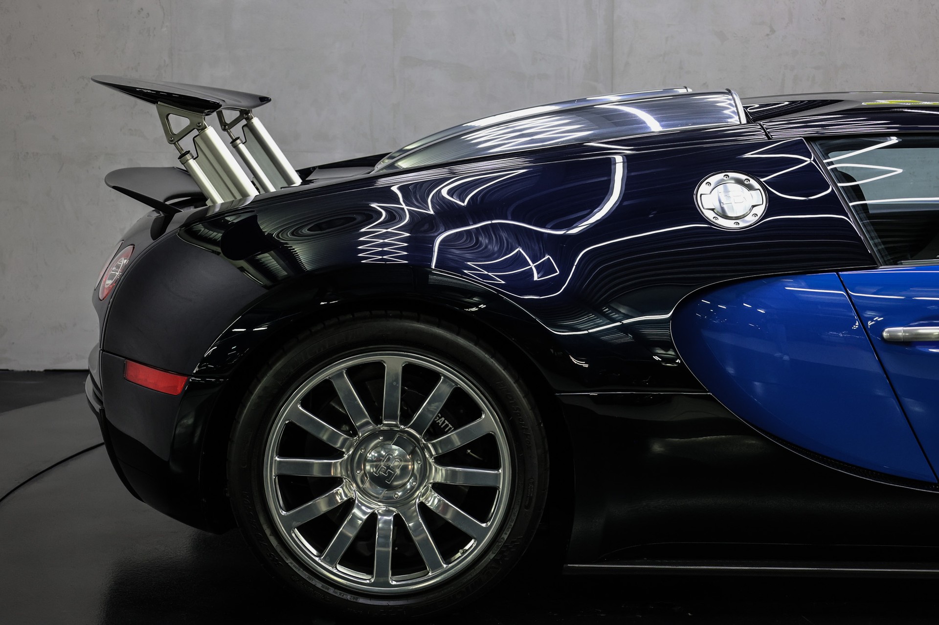 BUGATTI VEYRON 16.4-image-25