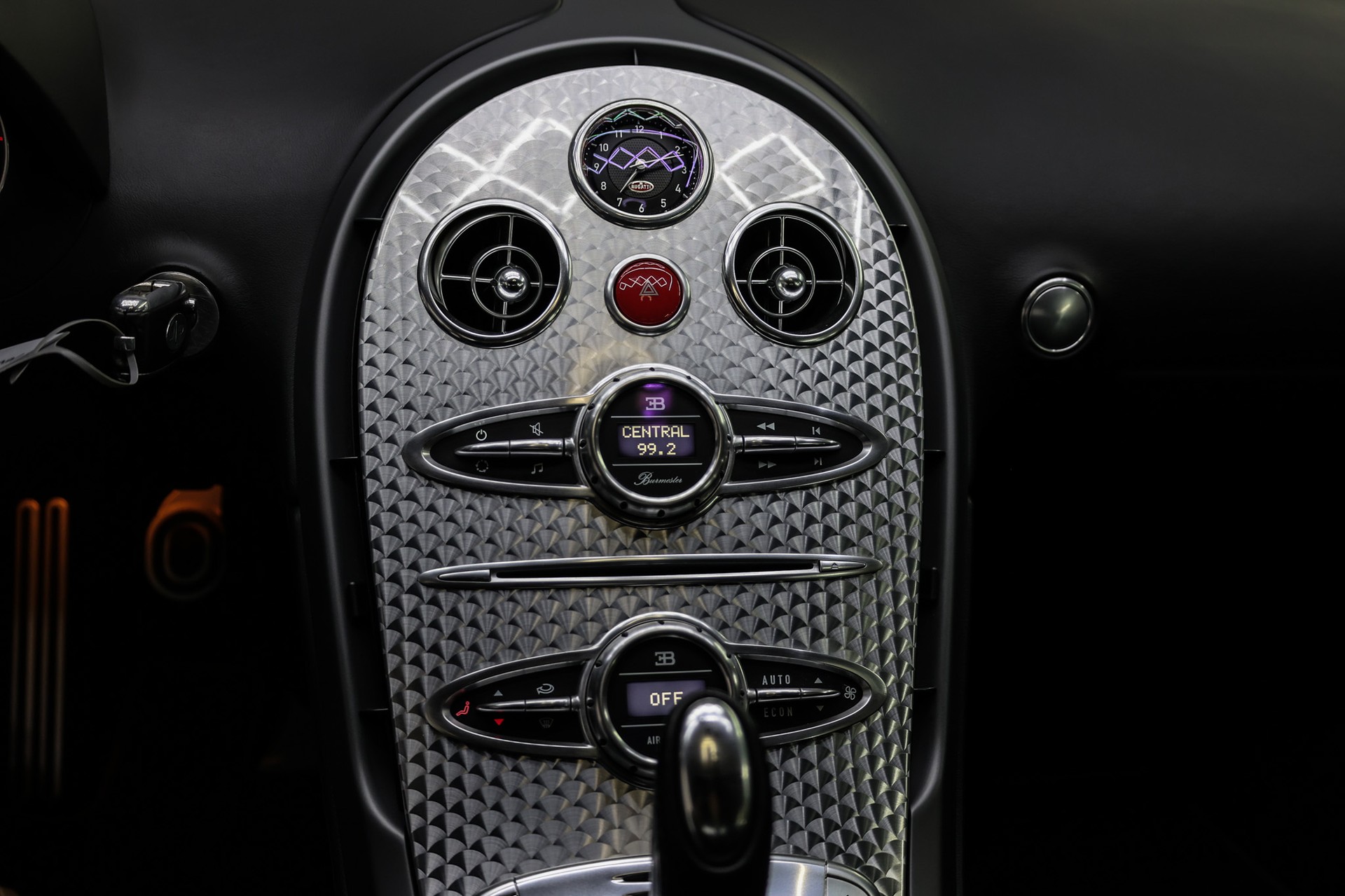 BUGATTI VEYRON 16.4-image-39