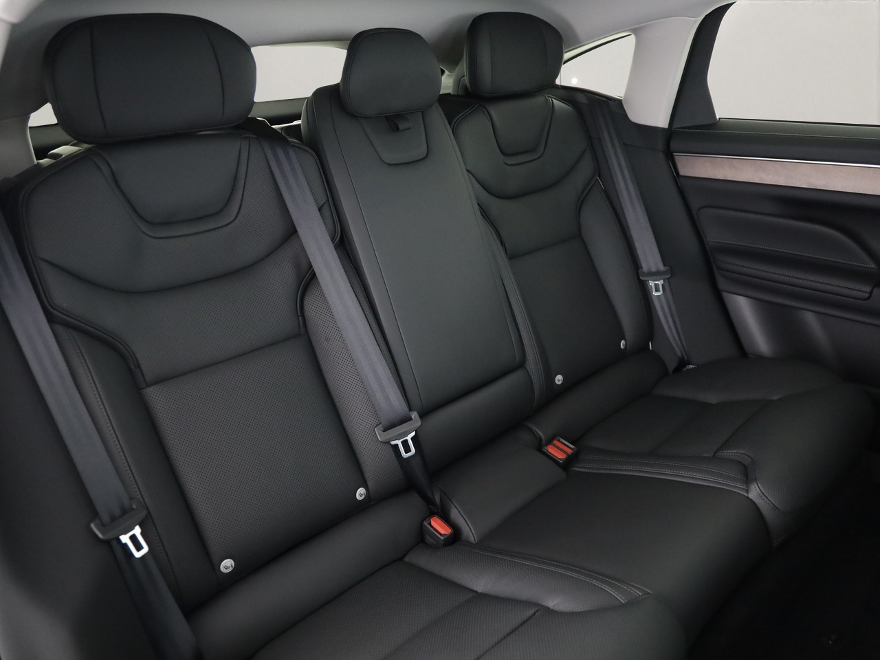 VOLVO ES90 Ultra-image-7