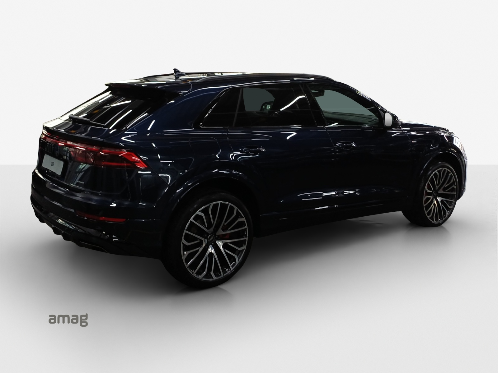 AUDI Q8 SUV TFSI e quattro 290 kW Attraction tiptronic-image-4