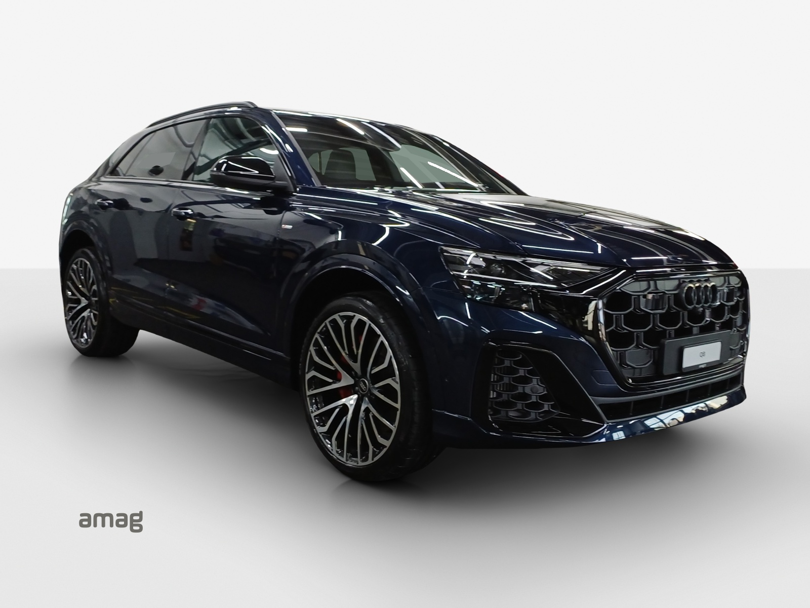 AUDI Q8 SUV TFSI e quattro 290 kW Attraction tiptronic-image-5