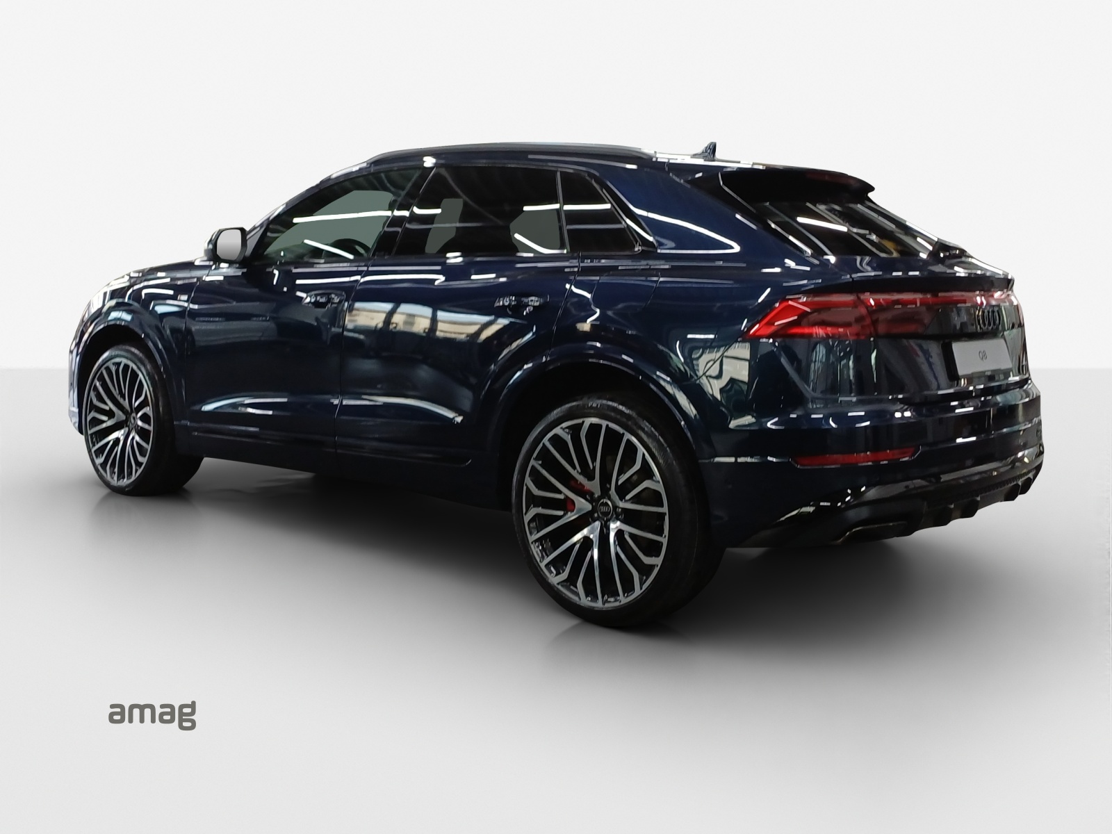 AUDI Q8 SUV TFSI e quattro 290 kW Attraction tiptronic-image-2