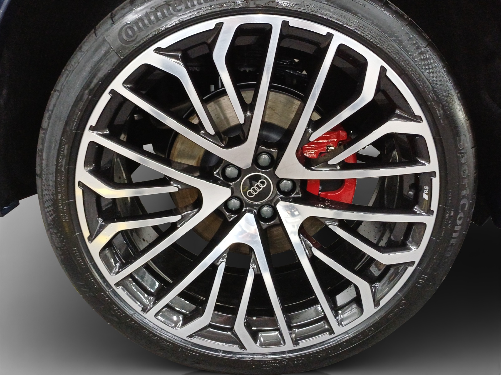 AUDI Q8 SUV TFSI e quattro 290 kW Attraction tiptronic-image-15