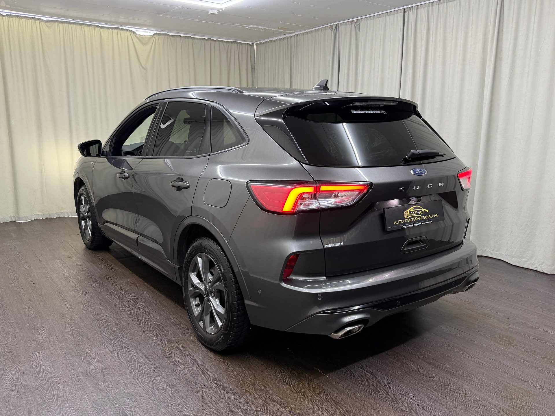FORD Kuga 2.0 TDCi EcoBlue ST-Line X 4WD-image-5