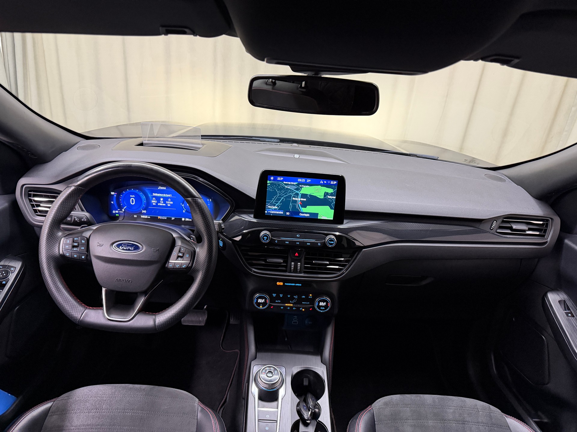 FORD Kuga 2.0 TDCi EcoBlue ST-Line X 4WD-image-8