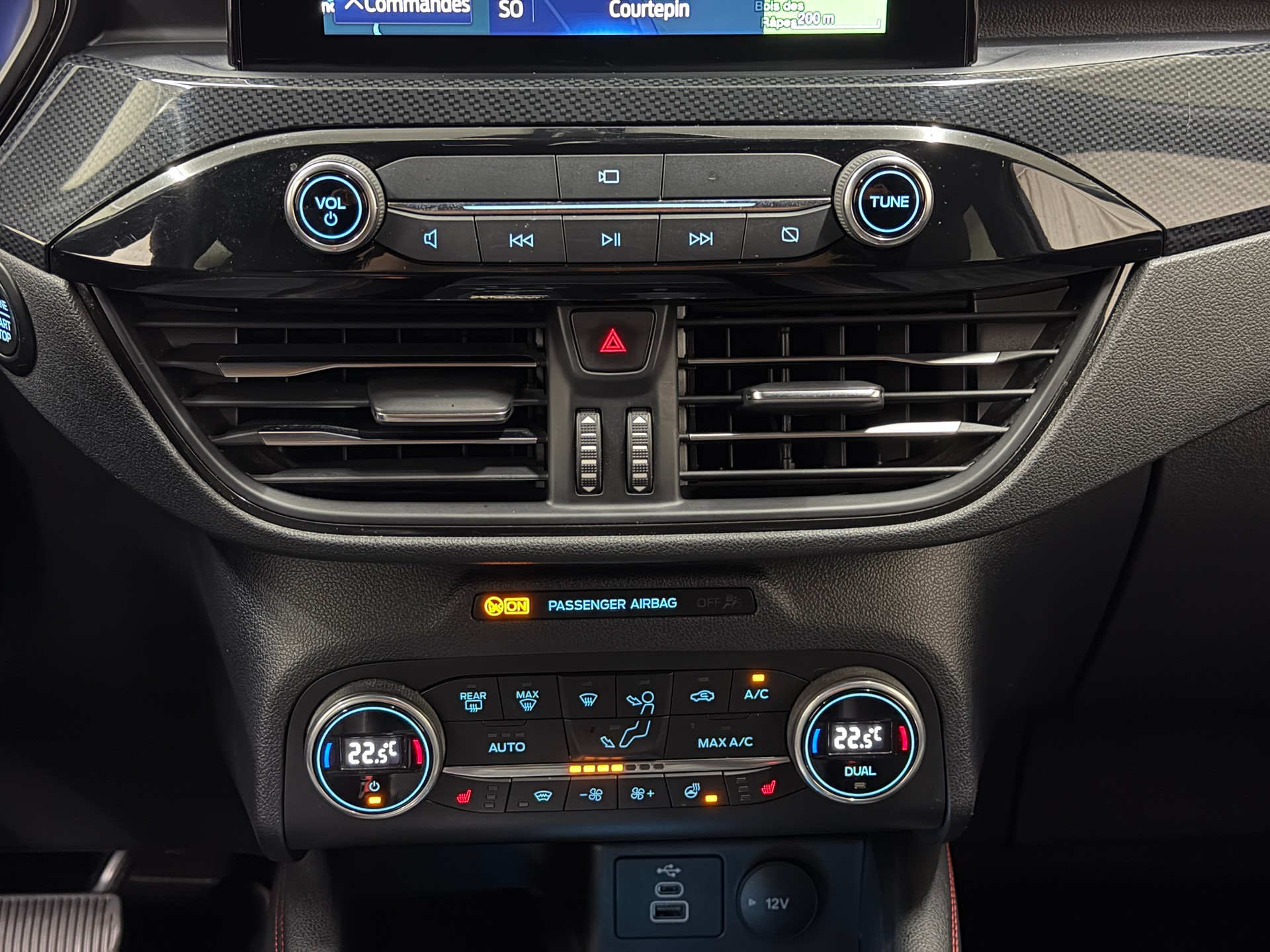 FORD Kuga 2.0 TDCi EcoBlue ST-Line X 4WD-image-11