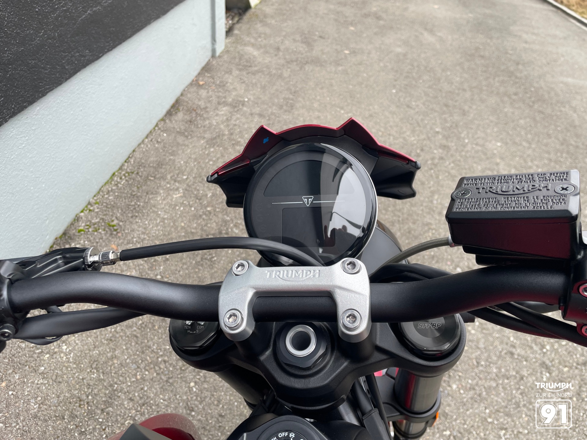 TRIUMPH TRIUMPH TRIDENT 800-image-4