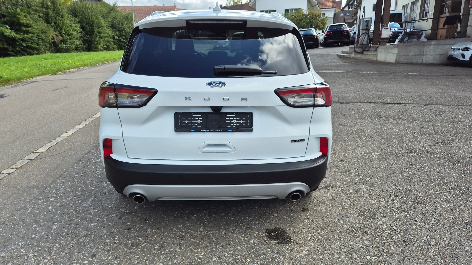 FORD Kuga 2.5 PHEV Titanium 2WD-image-4