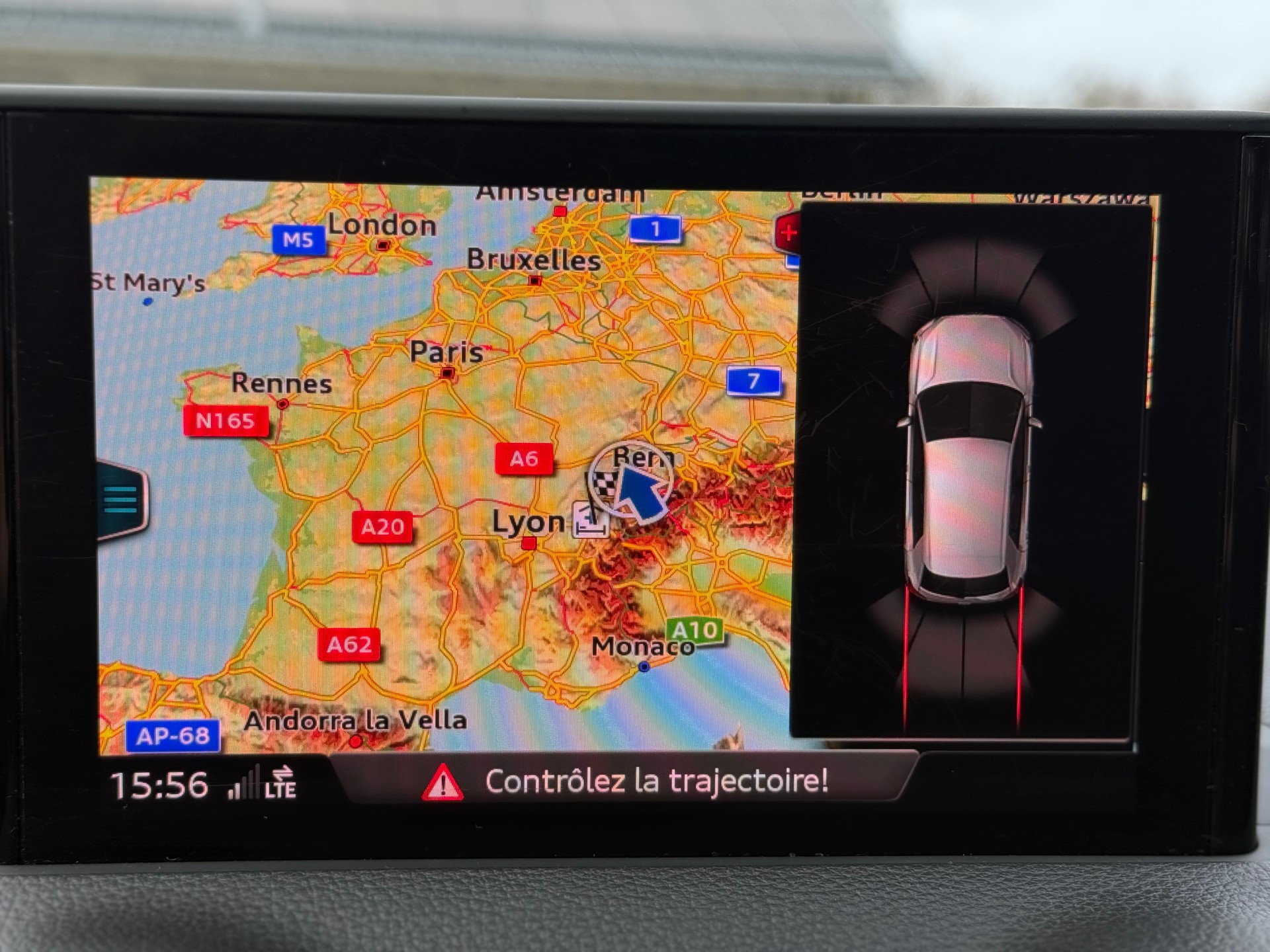 AUDI Q2 35 TFSI AttractionI S-tronic-image-18