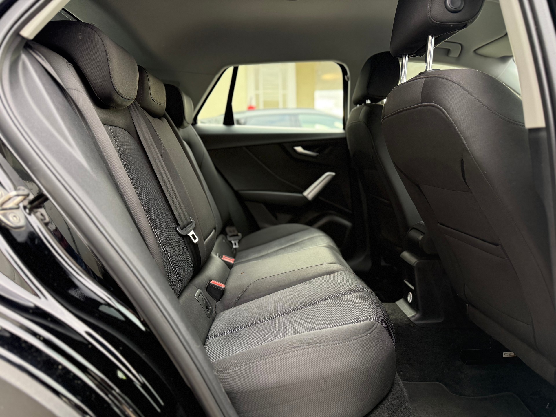 AUDI Q2 35 TFSI AttractionI S-tronic-image-12