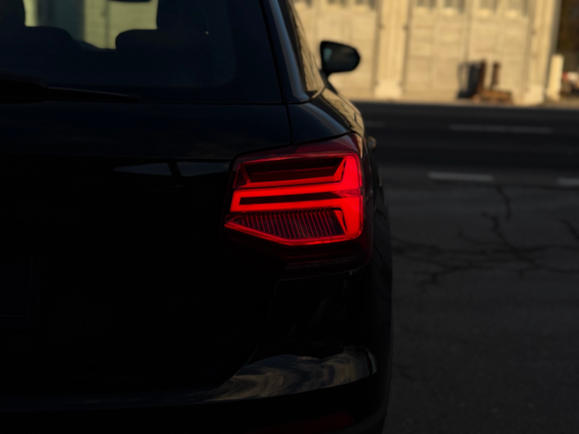 AUDI Q2 35 TFSI AttractionI S-tronic-image-8