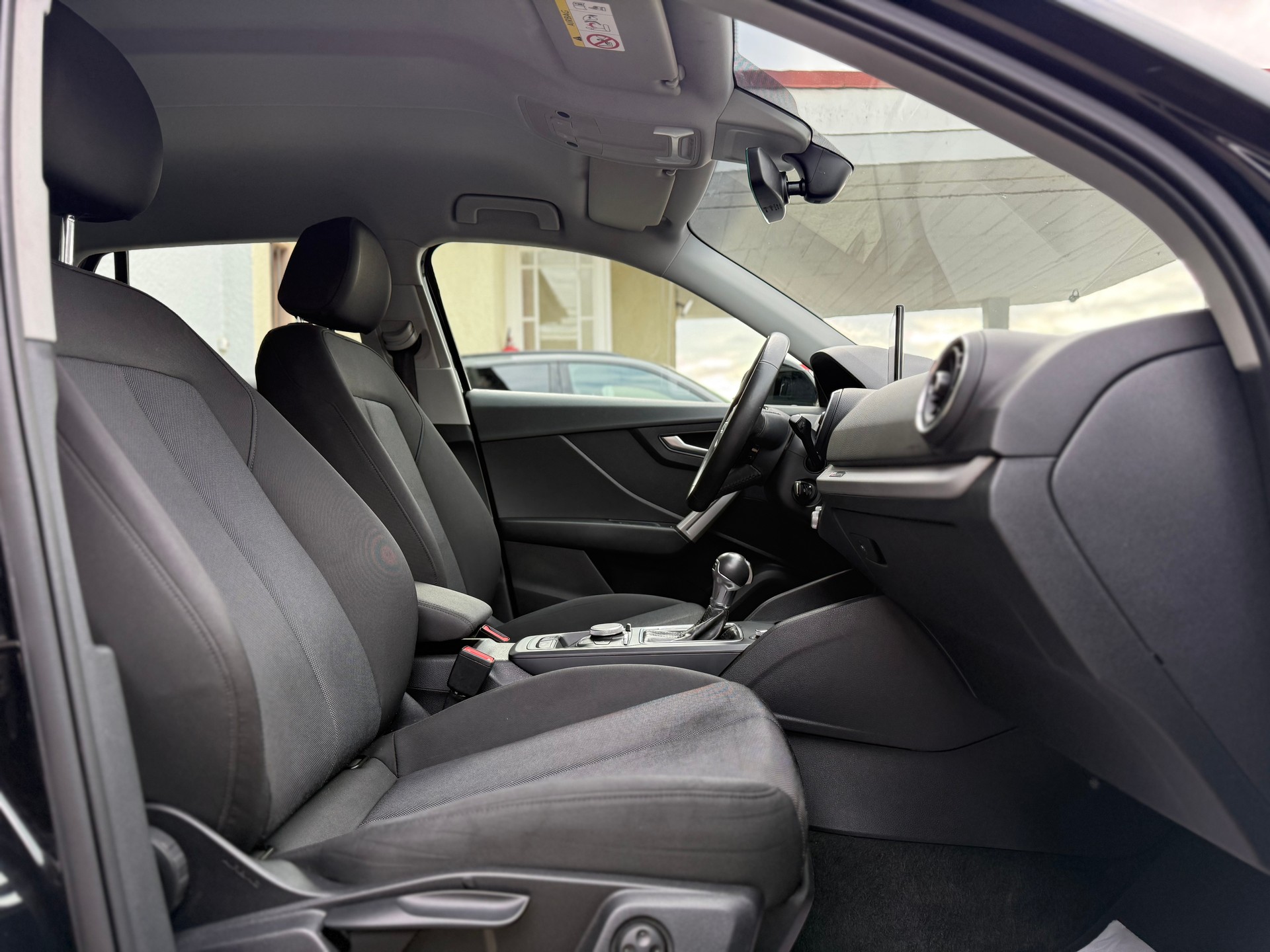 AUDI Q2 35 TFSI AttractionI S-tronic-image-13