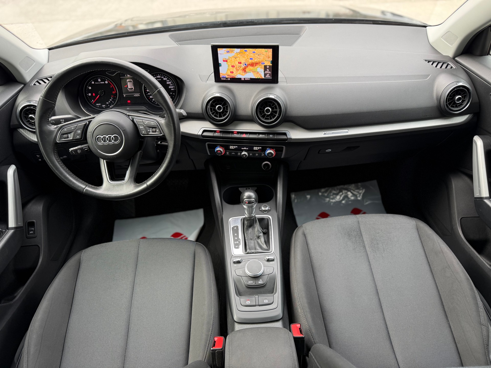 AUDI Q2 35 TFSI AttractionI S-tronic-image-11