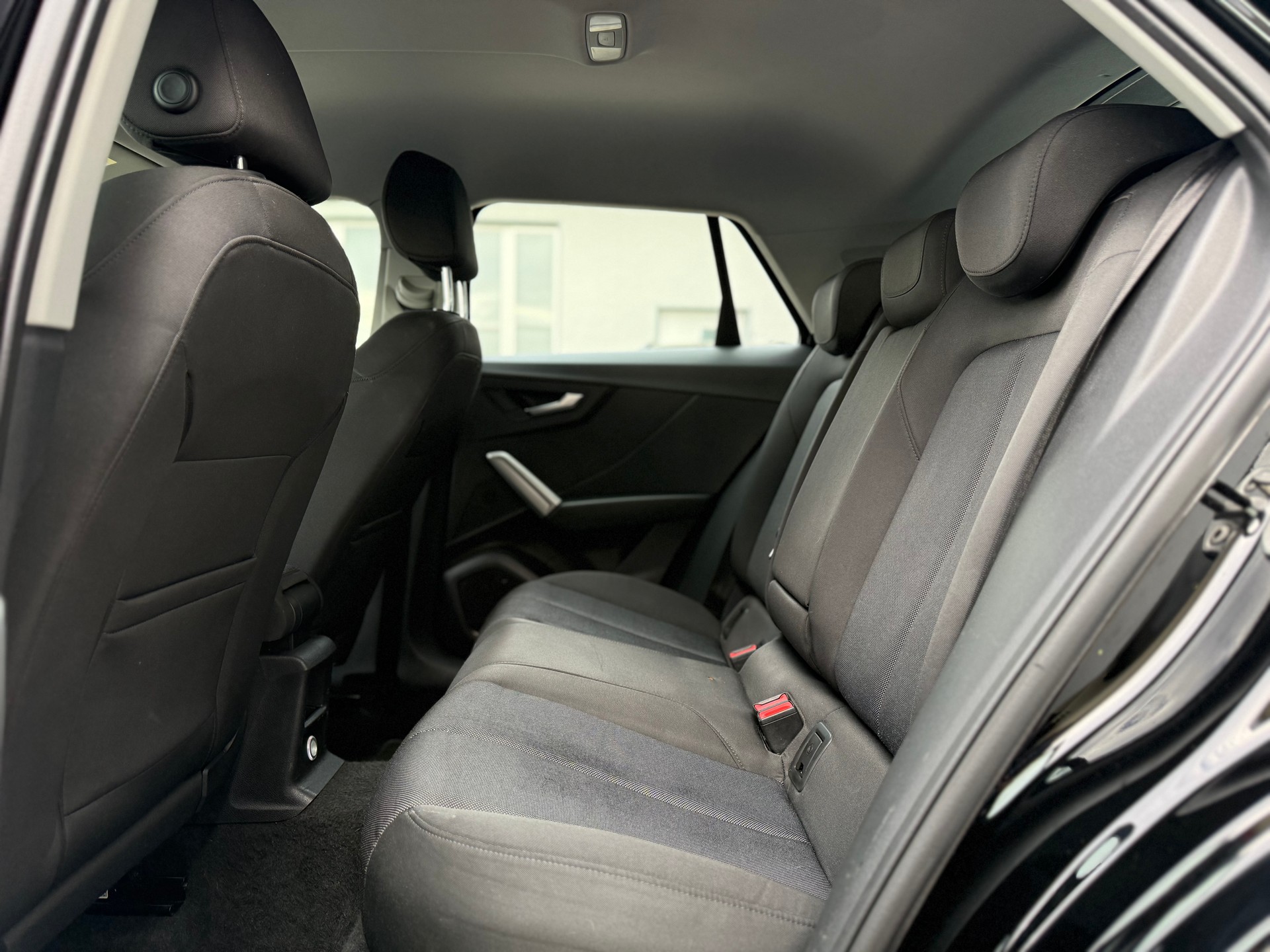 AUDI Q2 35 TFSI AttractionI S-tronic-image-10