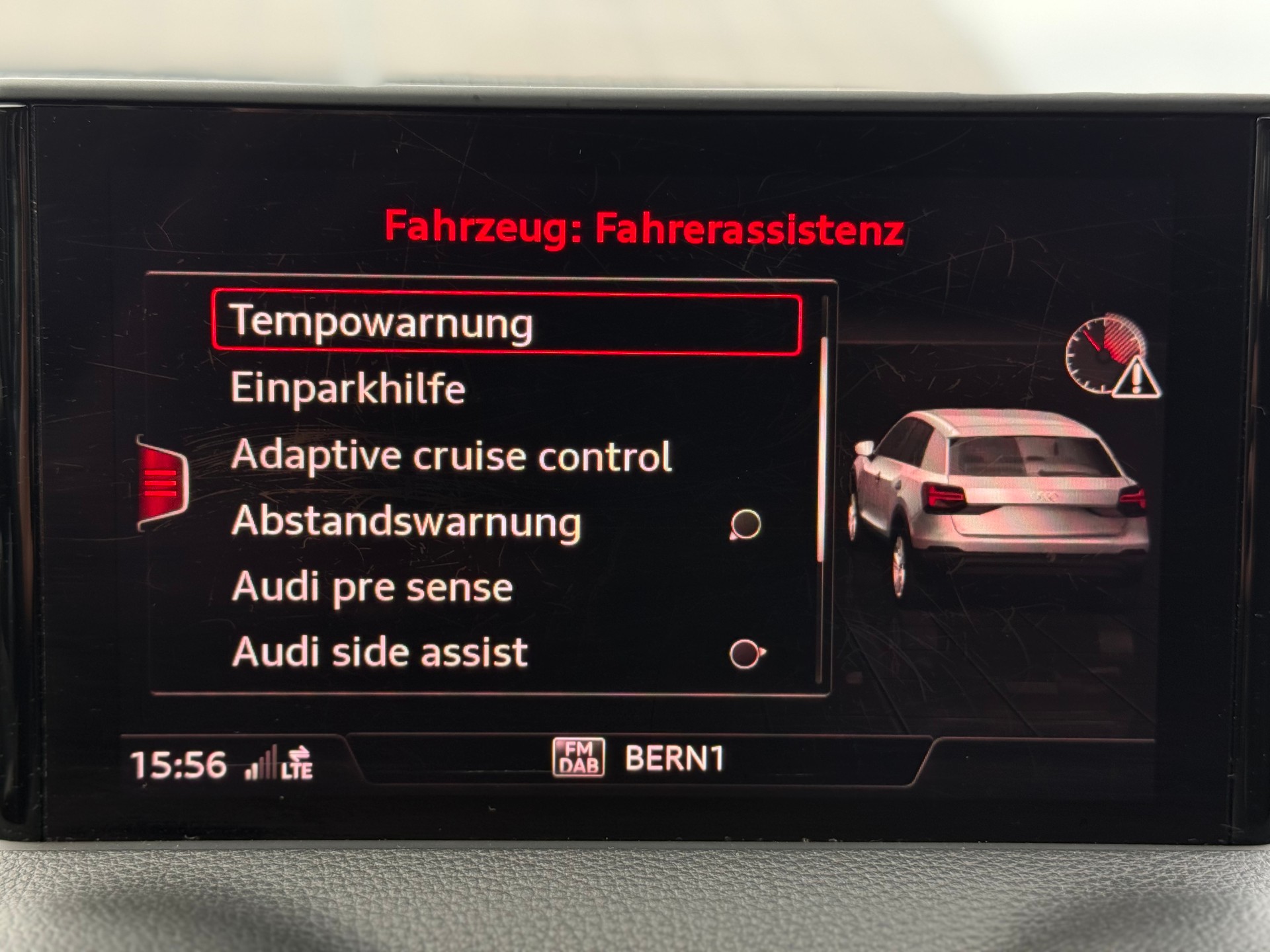 AUDI Q2 35 TFSI AttractionI S-tronic-image-19