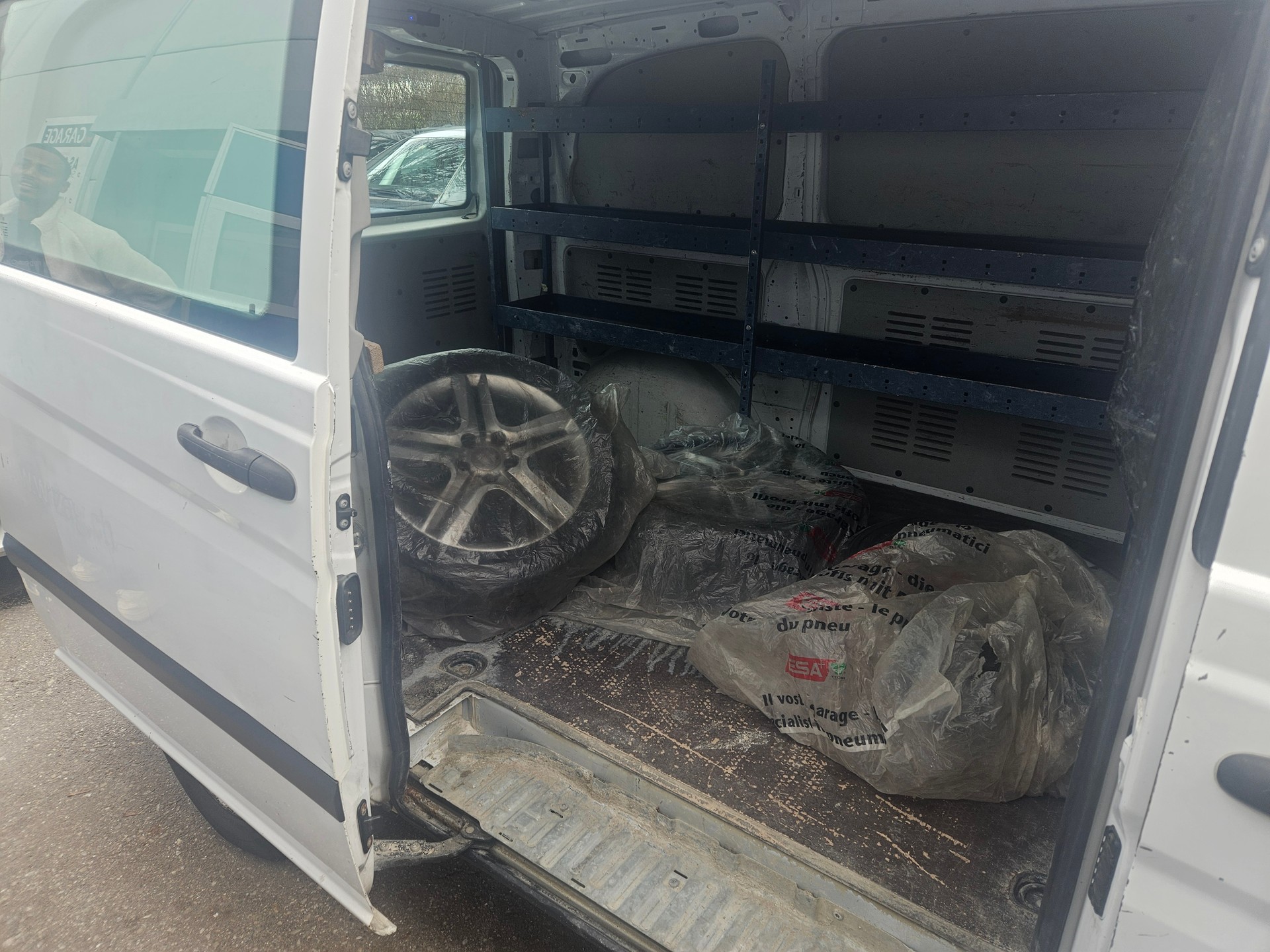 MERCEDES-BENZ Vito 109 CDI-image-8