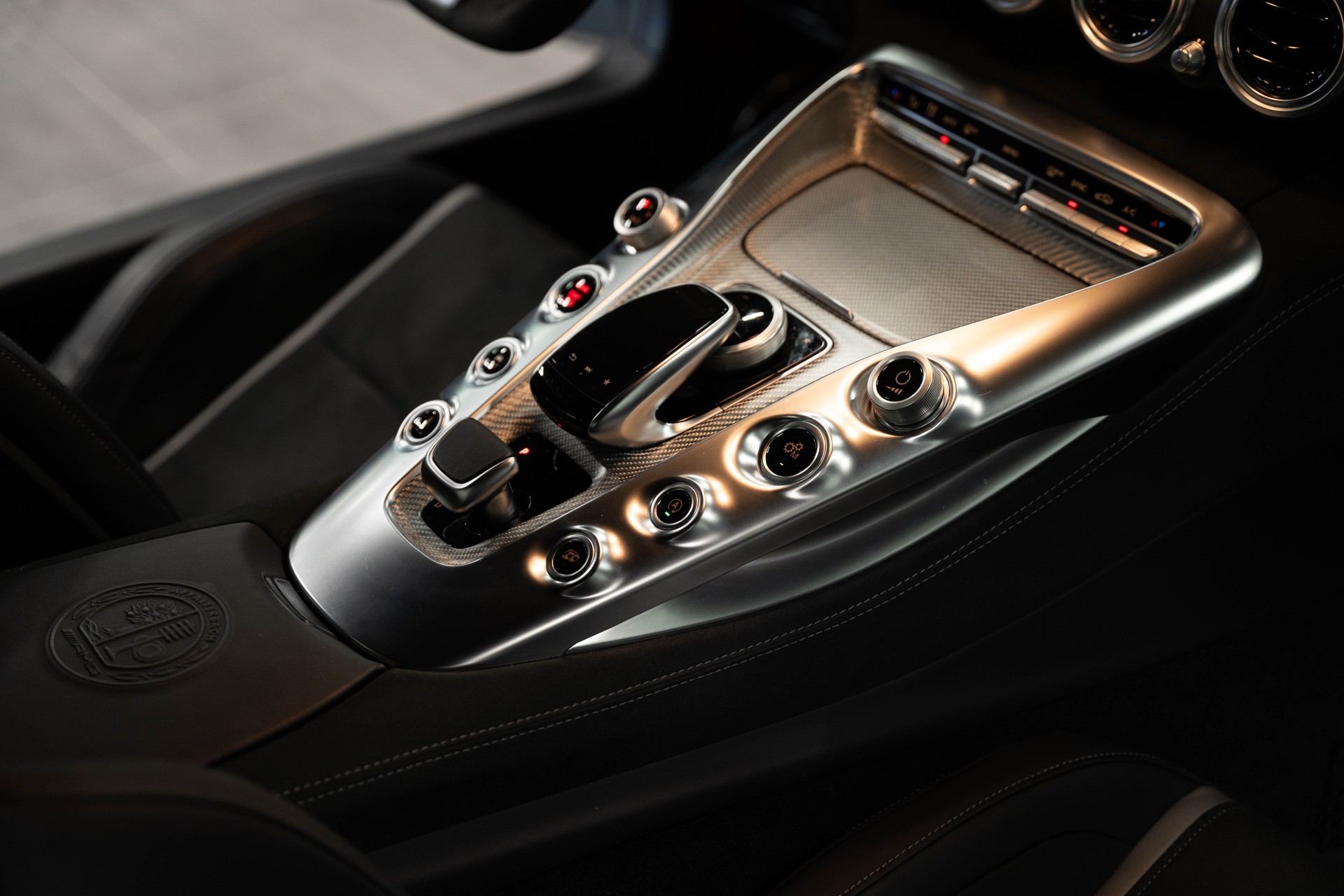 MERCEDES-BENZ AMG GT C Speedshift DCT / Ohne OPF / CH Auto / Gratis Service / Carbon Keramik Bremsen / Burmester / Top Ausstattung /-image-15