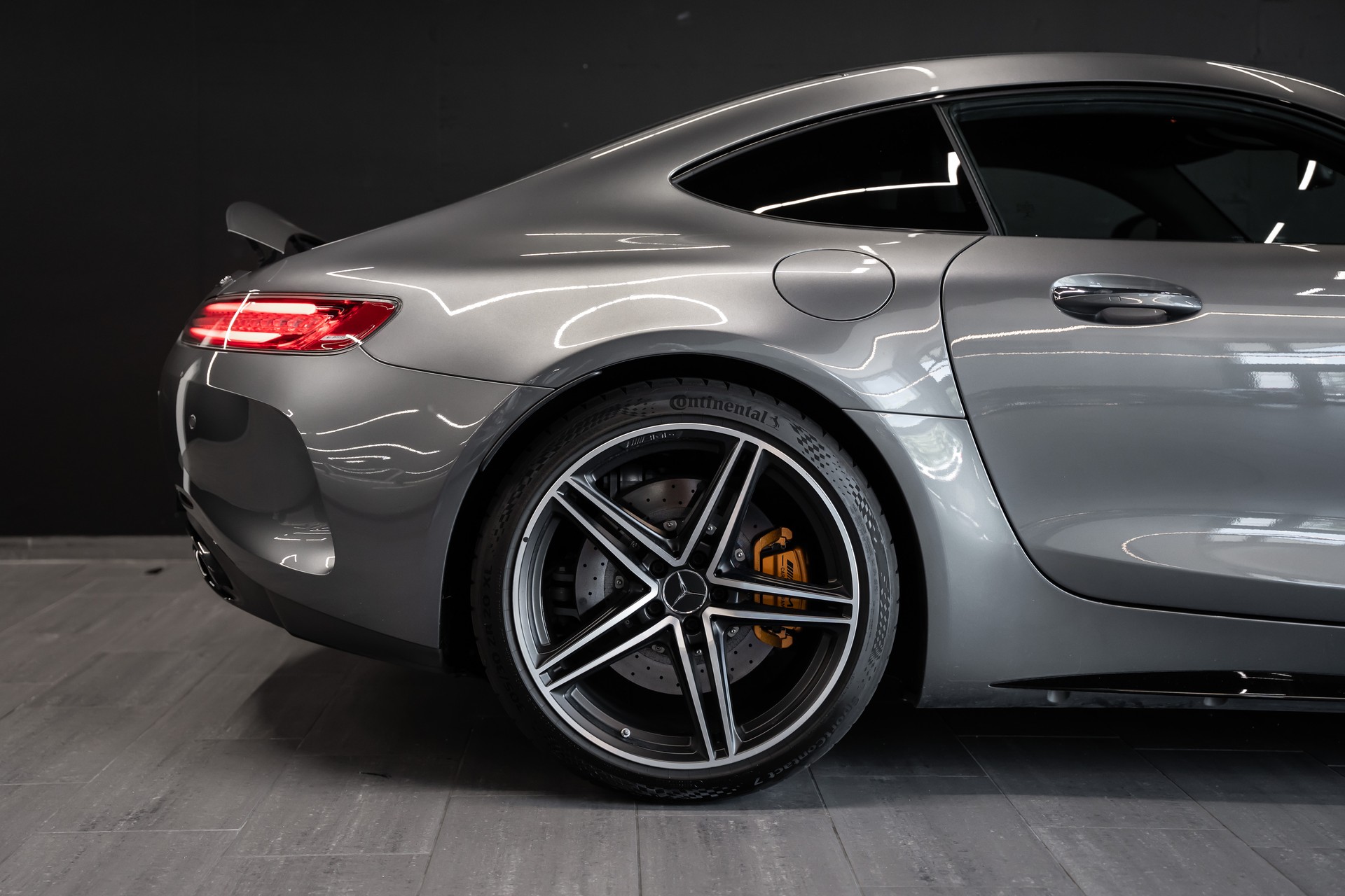 MERCEDES-BENZ AMG GT C Speedshift DCT / Ohne OPF / CH Auto / Gratis Service / Carbon Keramik Bremsen / Burmester / Top Ausstattung /-image-4